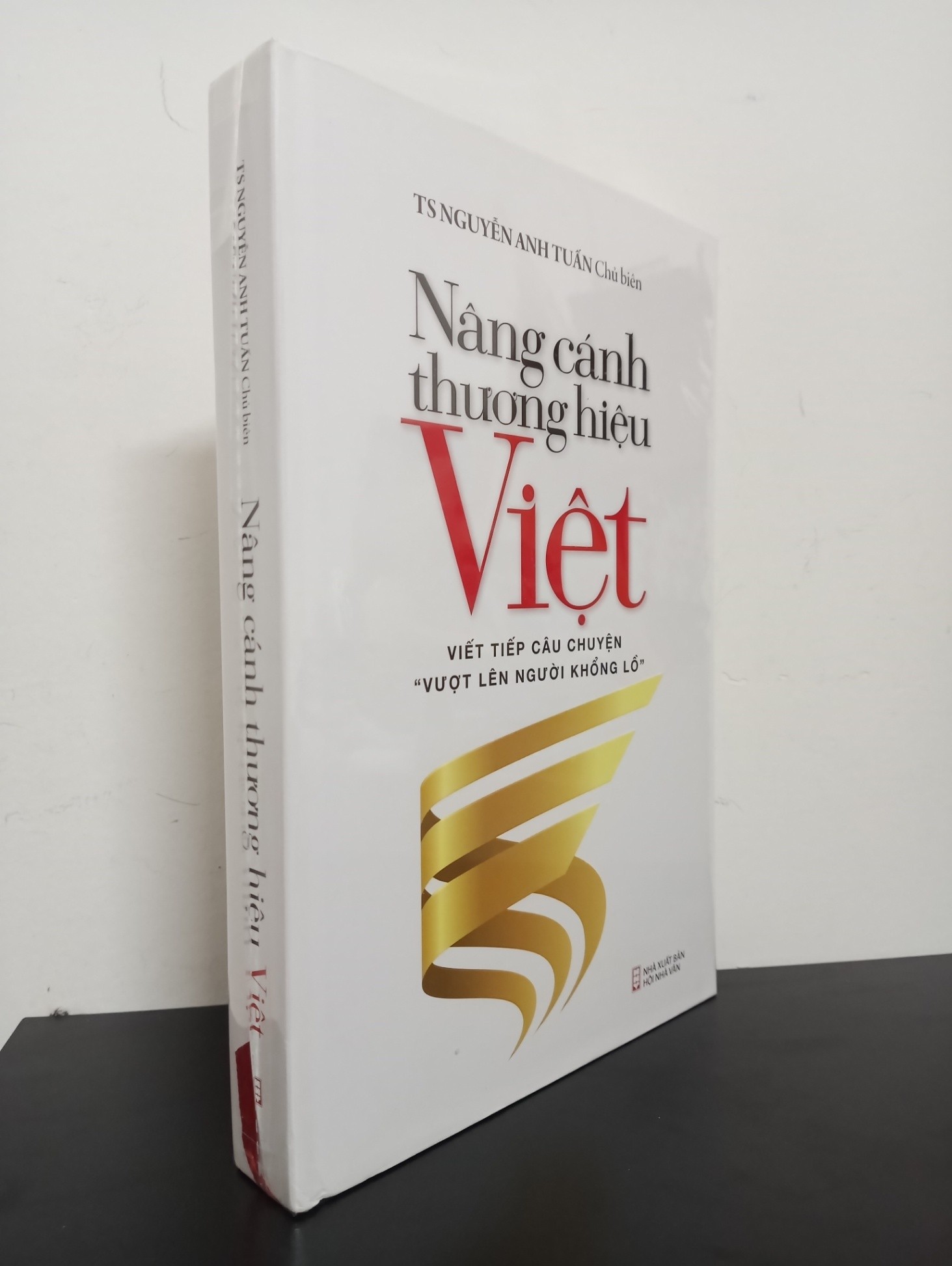 Nâng Cánh Thương Hiệu Việt - Viết Tiếp Câu Chuyện 