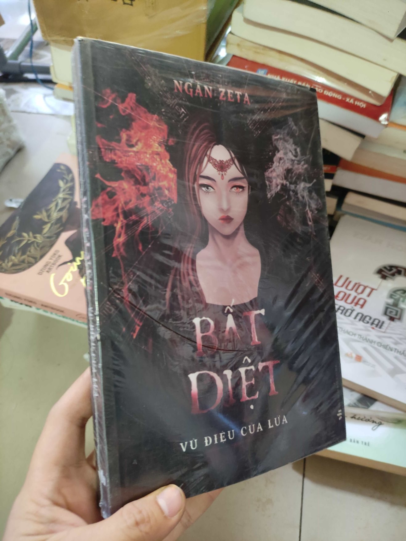 Bất diệt vũ điệu của lửa Ngân Zeta
