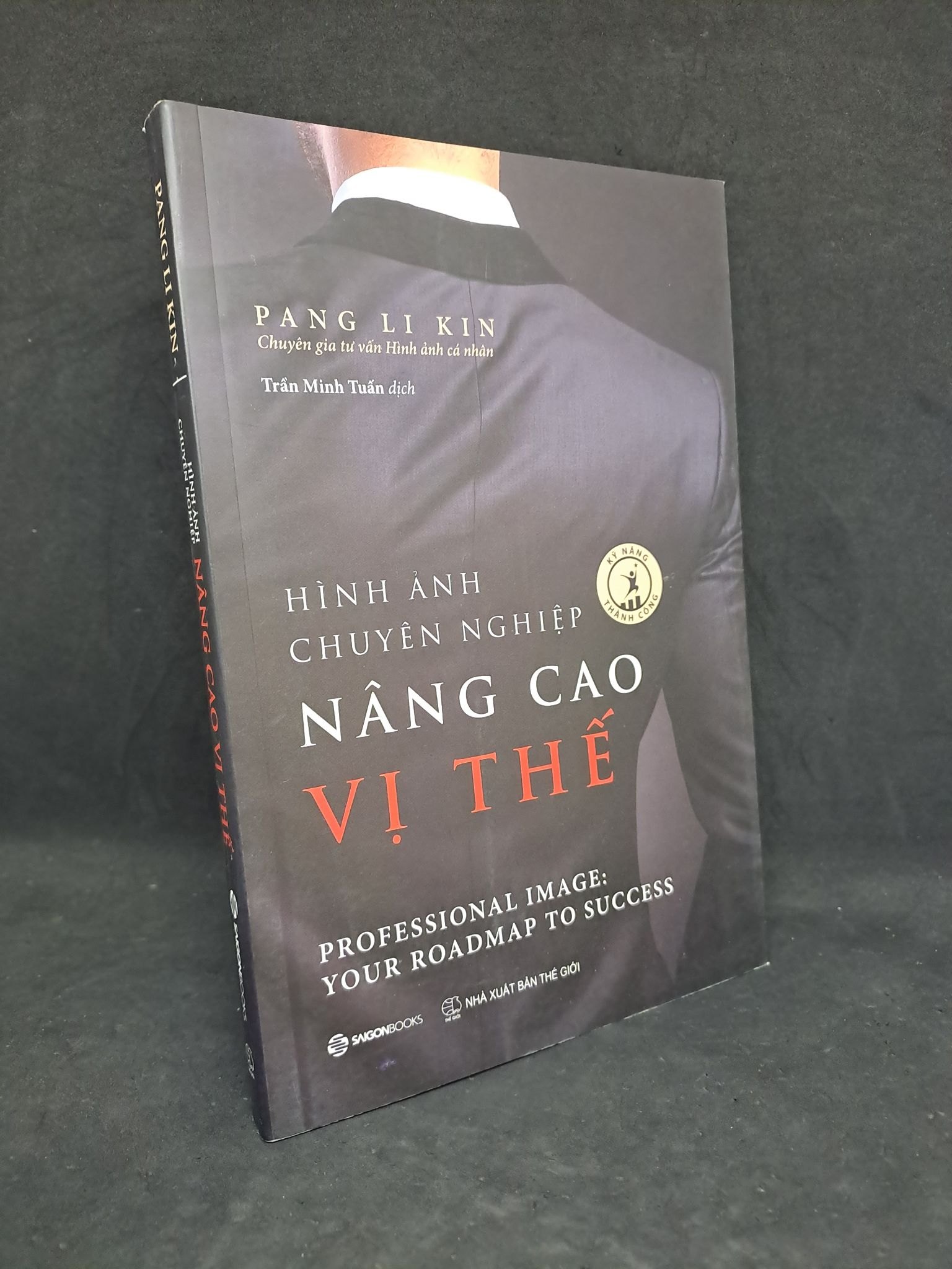 Hình ảnh chuyên nghiệp nâng cao vị thế - Pang Li Kin 2020 mới 90% HCM1508