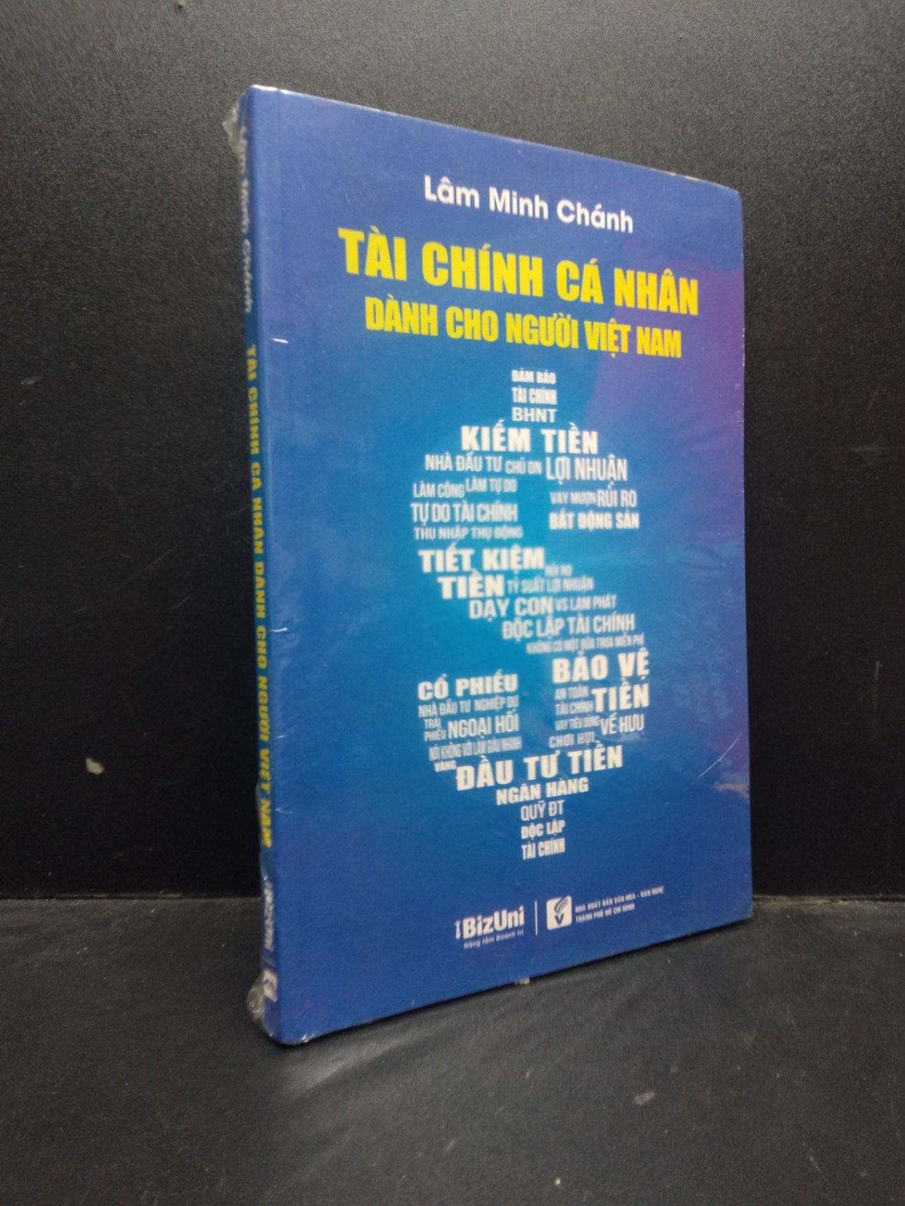 Tài chính cá nhân dành cho người Việt Nam Lâm Minh Chánh (nguyên seal) mới 95% HCM2503 tài chính (NSX)