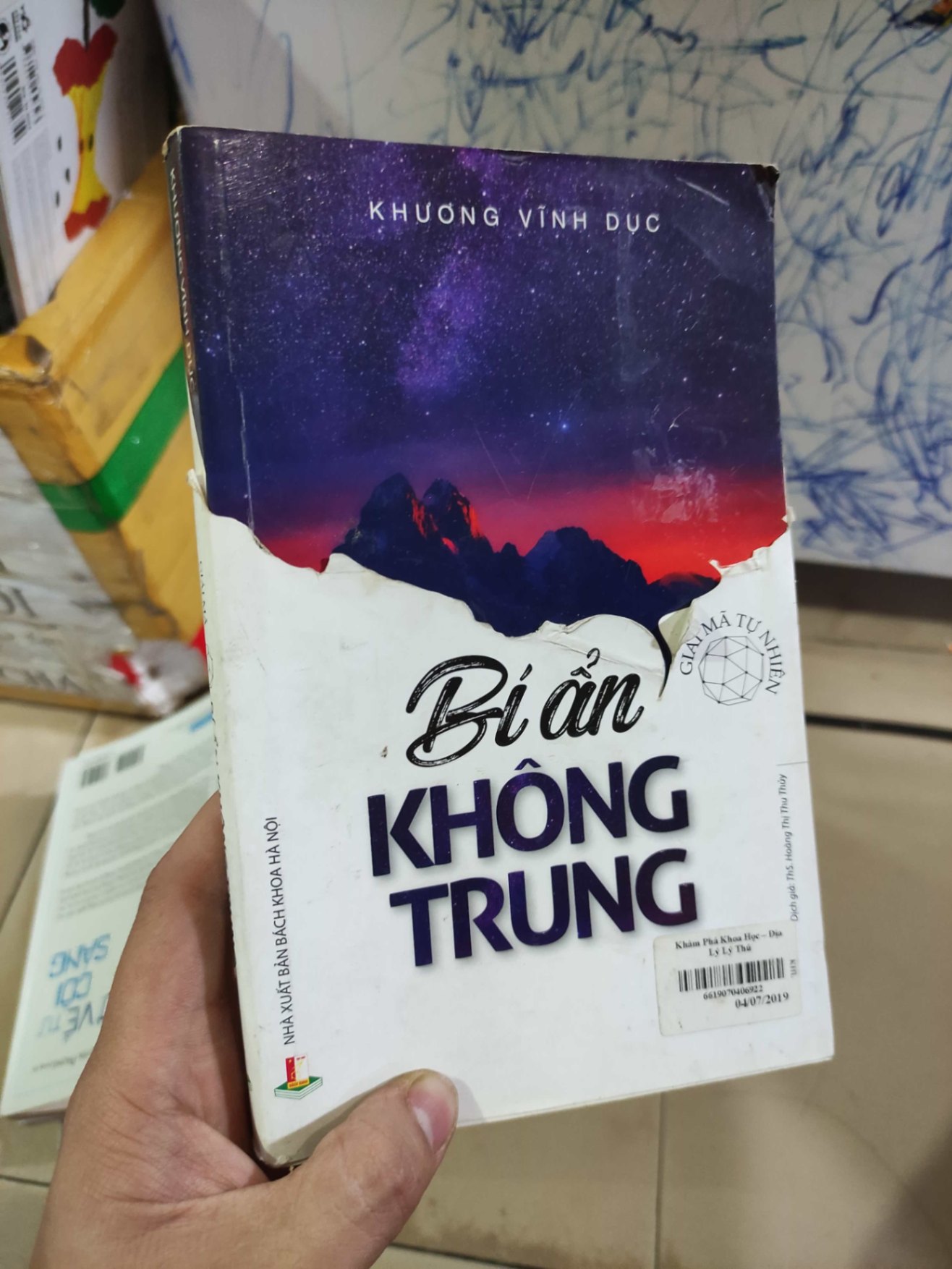 Bí ẩn không trungHCM01/03