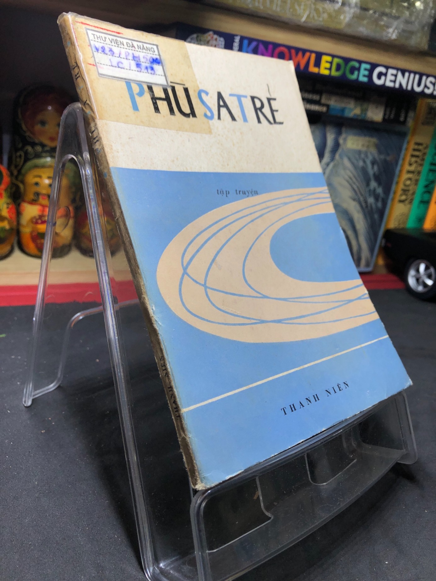 Phù sa trẻ mới 60% ố nặng có dấu mộc và viết nhẹ trang đầu 1977 Nhiều tác giả HPB0906 SÁCH VĂN HỌC (NSX)