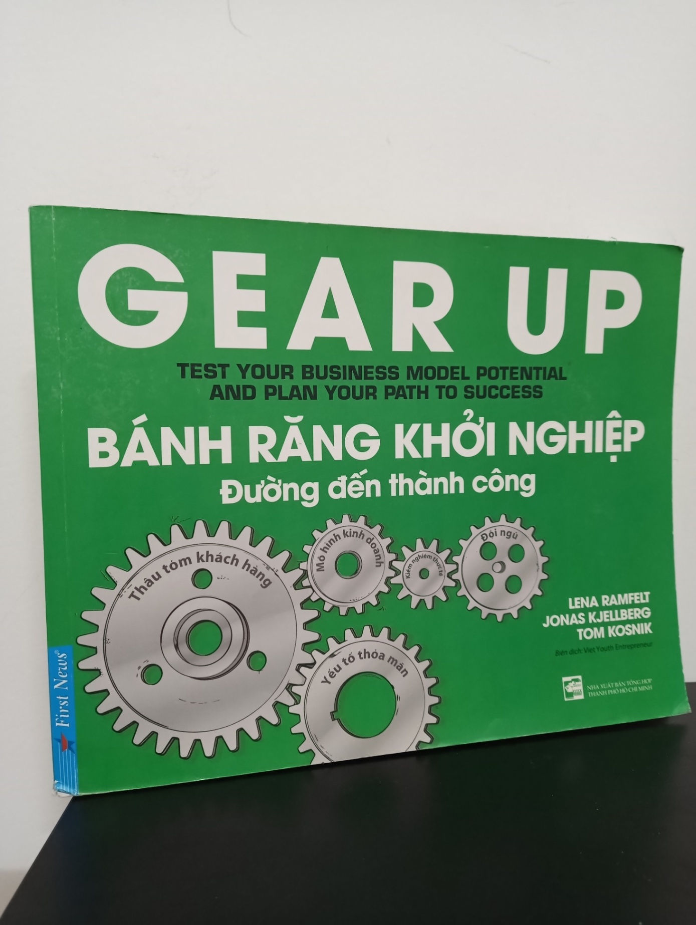 Bánh Răng Khởi Nghiệp - Đường Đến Thành Công (2016) - Lena Ramfelt, Jonas K. Jellberg, Tom Konsnik Mới 90% HCM.ASB0602