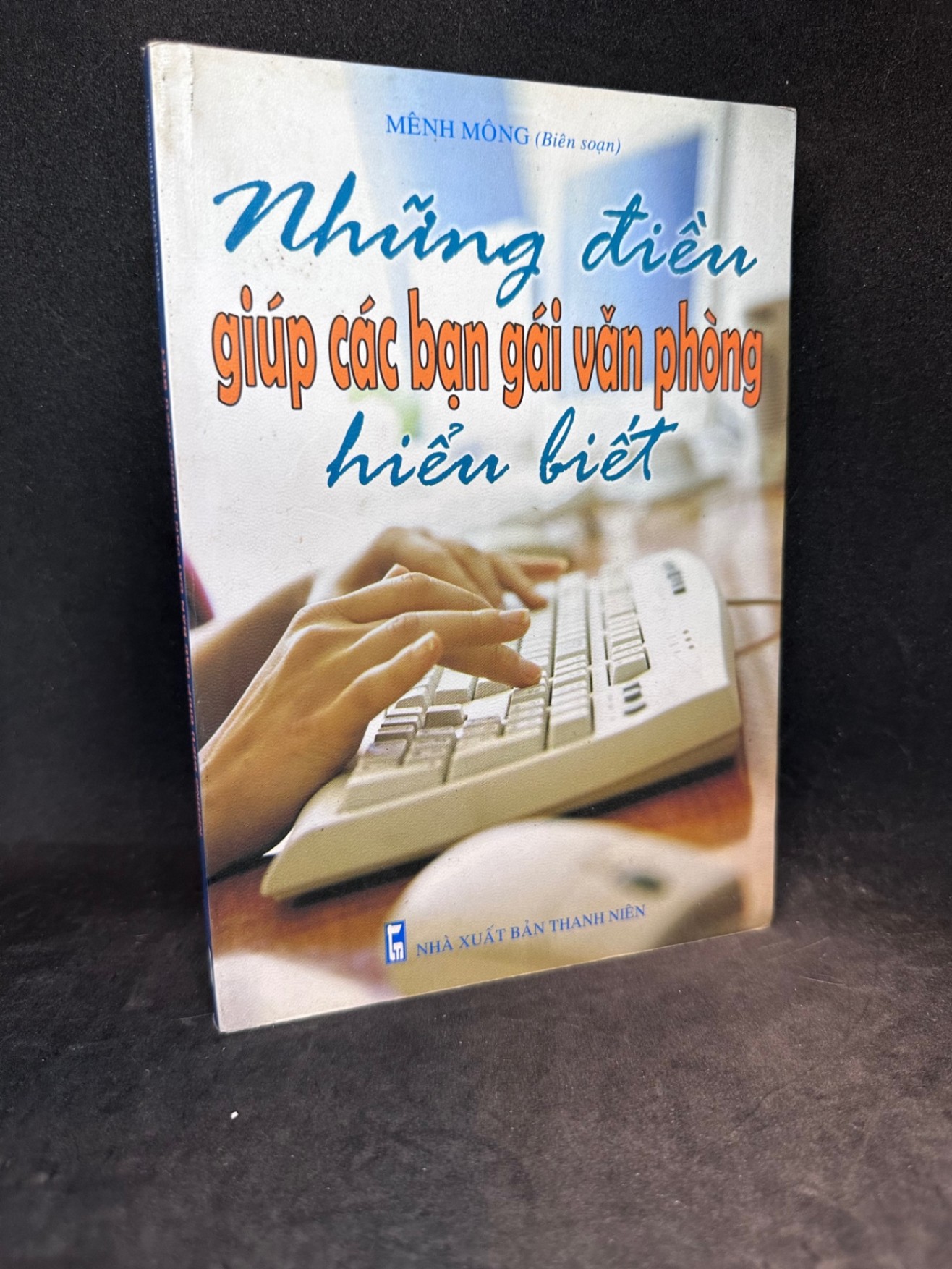 Những điều giúp các bạn gái văn phòng hiểu biết Mới 80% SBM1502