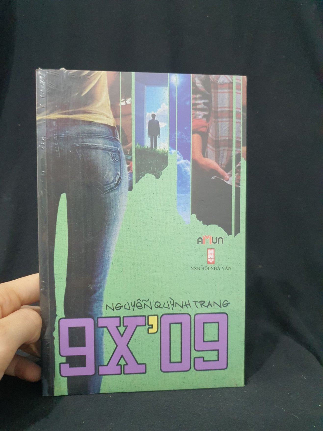 9X09 mới 90% còn seal -HCM205 Nguyễn Quỳnh Trang SÁCH VĂN HỌC (NSX)