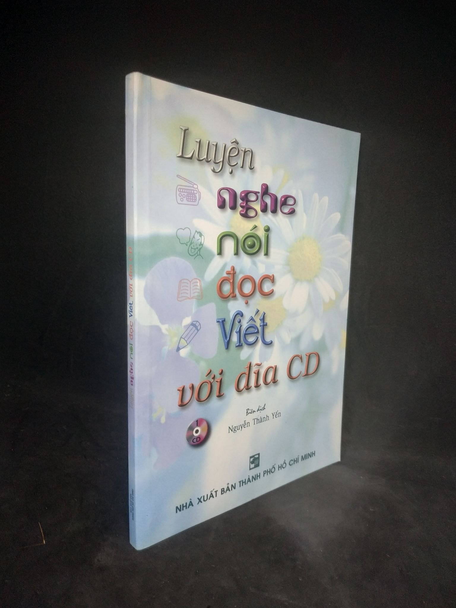 Luyện nghe nói đọc viết với đĩa cd mới 90% HCM1502 (NSX)