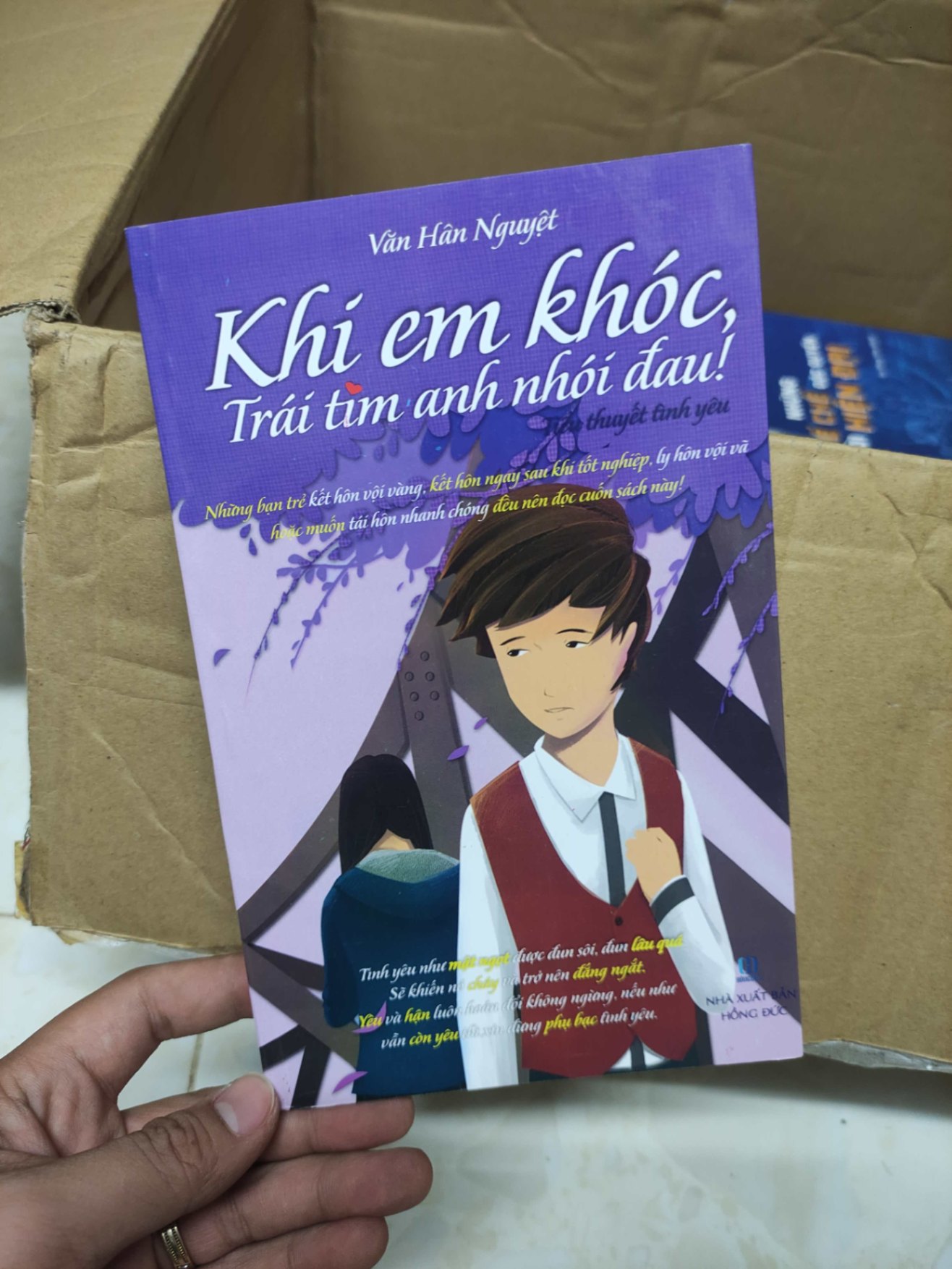 Khi em khóc, trái tim anh nhói đau!HCM01/03