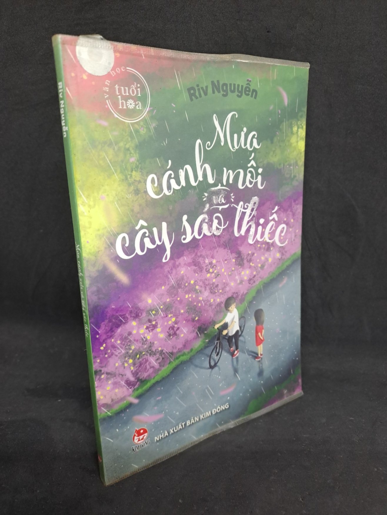 Mưa cánh mối và cây sáo Thiết - Riv Nguyễn mới 80% bị ố HCM2107