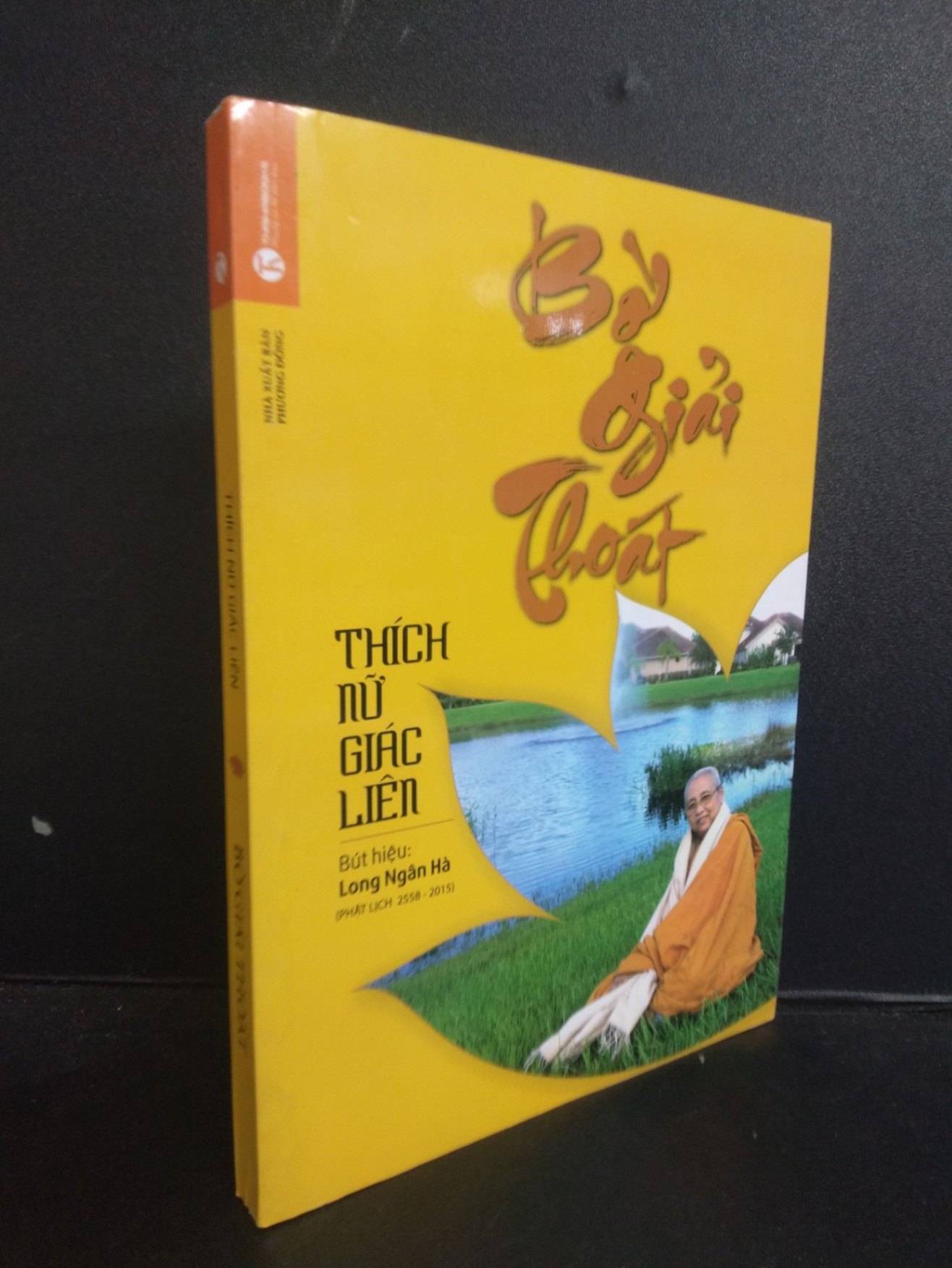 Bờ giải thoát Thích Nữ Giác Liên 2015 Mới 80% ố nhẹ SBMQ7-0309
