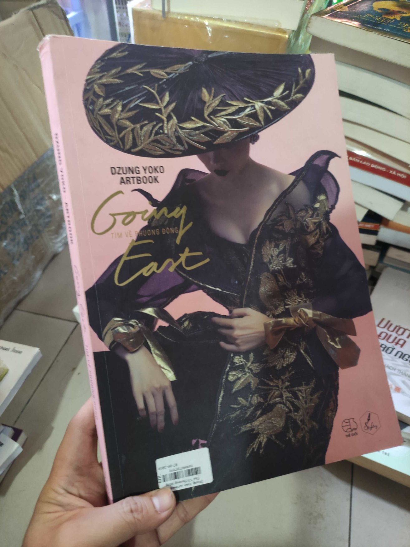 Artbook Tìm về phương ĐôngHCM01/03