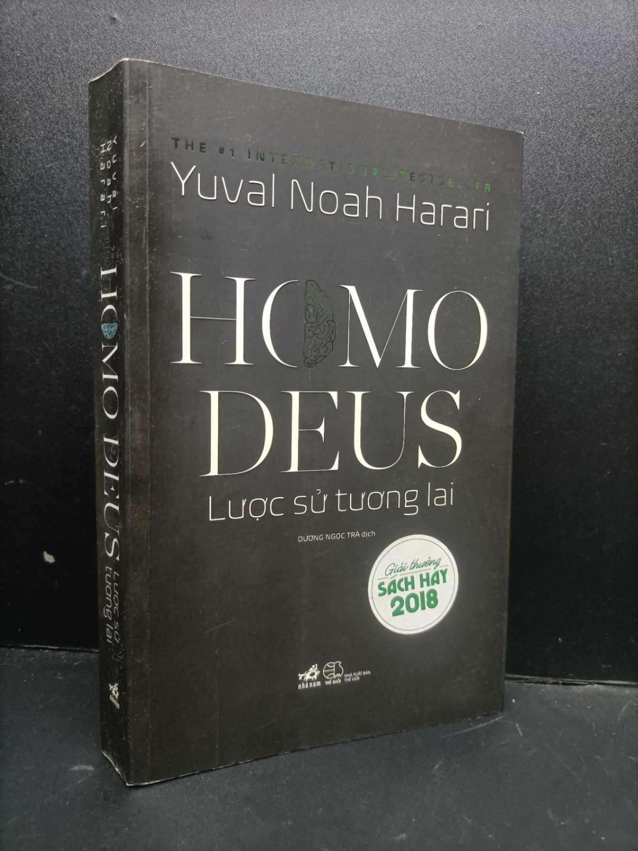 Homo Deus Lược sử tương lai mới 70% có chữ viết cuối trang, nhăn gáy, ố nhẹ, bung gáy nhẹ, có vệt nước 2020 HCM2105 Yuval Noah Harari SÁCH LỊCH SỬ - CHÍNH TRỊ - TRIẾT HỌC (NSX)