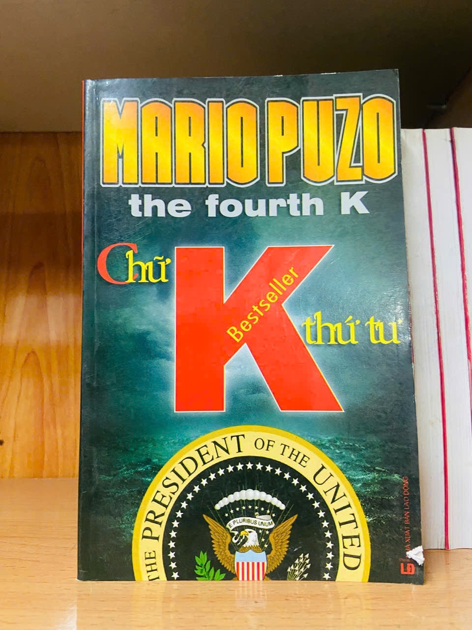 Chữ K thứ tư / Mario Puzo VĂN HỌC VAVO1301