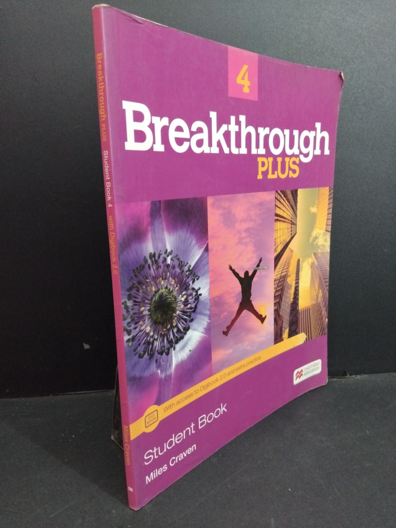 Breakthrough plus Student Book 4 with Digibook 2.0 mới 80% bẩn bìa, ố nhẹ HCM2811 Miles Craven HỌC NGOẠI NGỮ