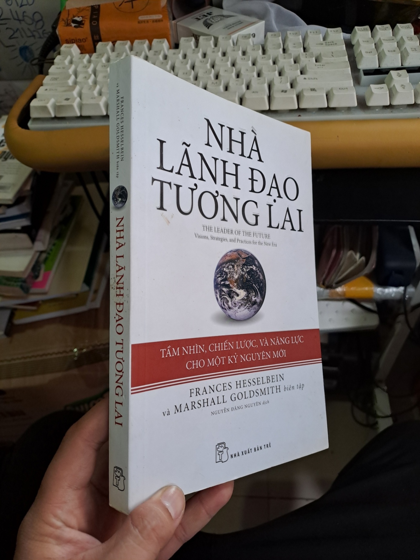Nhà lãnh đạo tương lai mới 90% 2019 QUẢN TRỊ VAVO1709 (NSX)