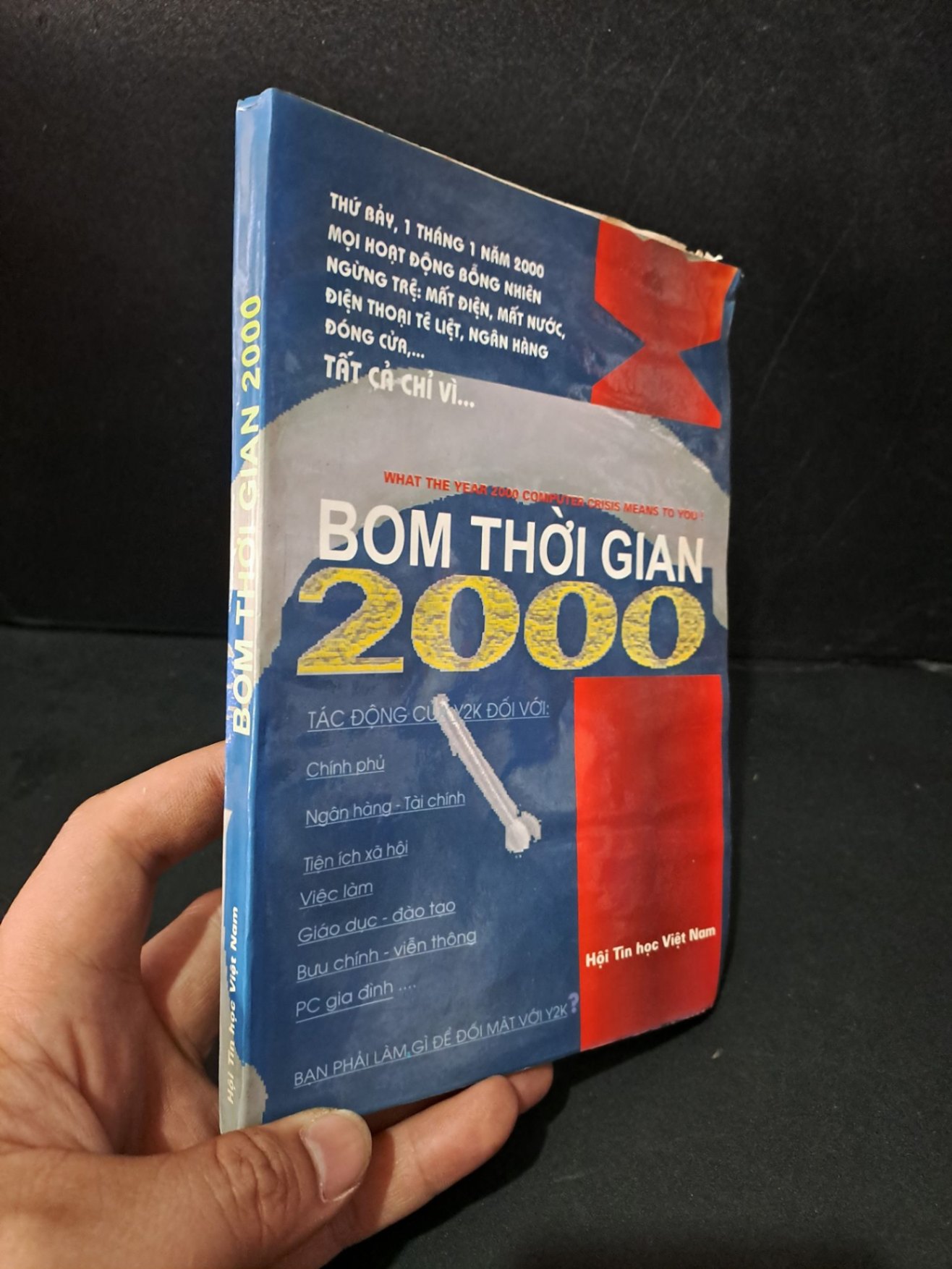 Bom thời gian 2000 mới 60% bẩn bìa, ố, bị ẩm, có vệt nước, dính trang 1997 HCM1604 KINH TẾ - TÀI CHÍNH - CHỨNG KHOÁN (NSX)