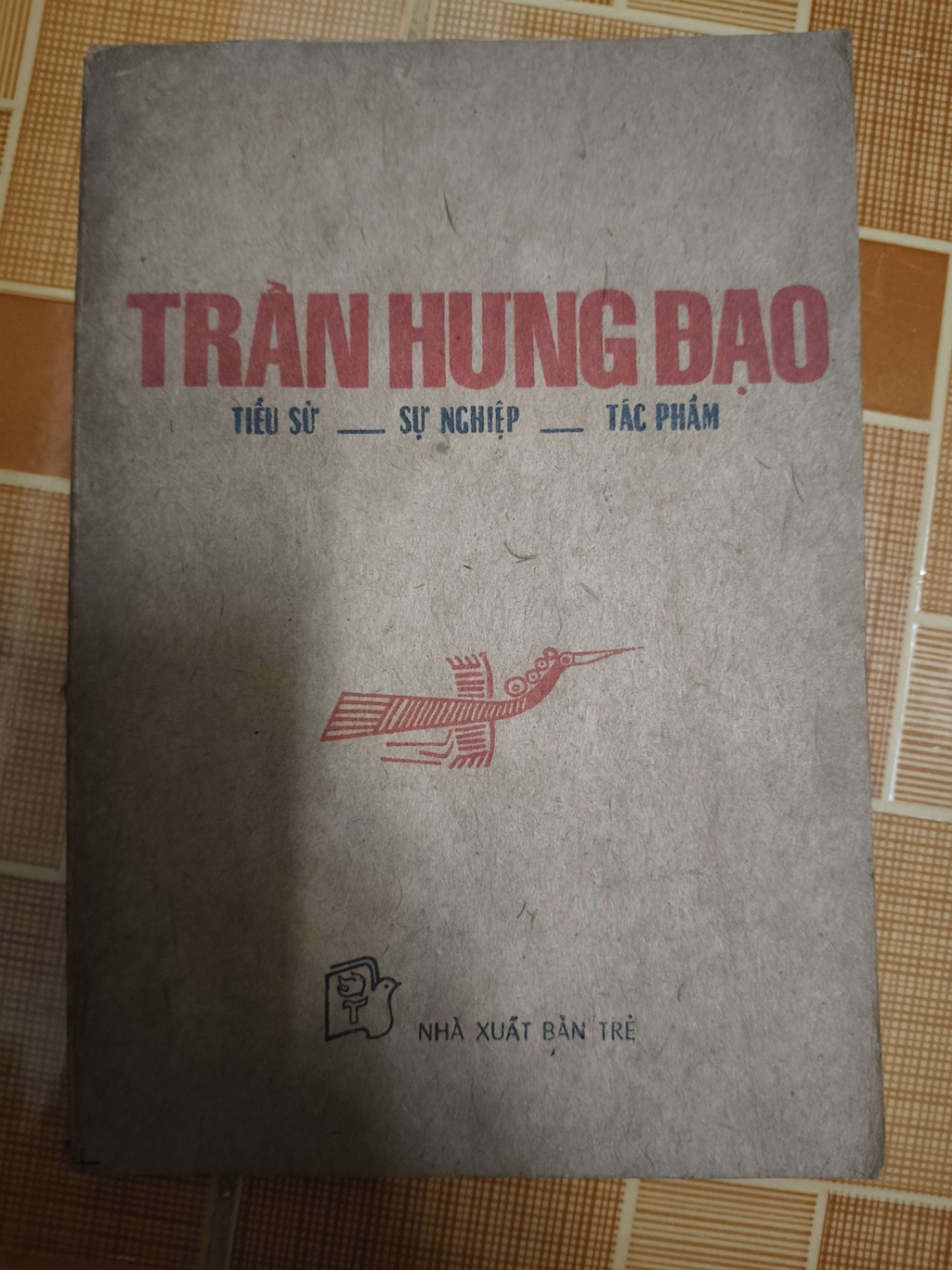 Trần Hưng Đạo tiểu sử, sự nghiệp, tác phẩm - 1987 -133 trang LỊCH SỬ - CHÍNH TRỊ - TRIẾT HỌC ANTQ1301