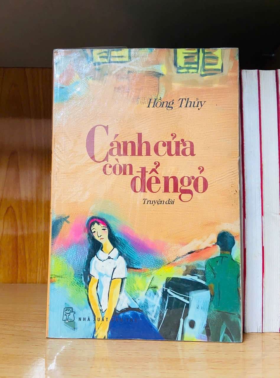 Cánh cửa còn để ngỏ - Hồng Thủy - VĂN HỌC - Văn võ - VAVO3110-198