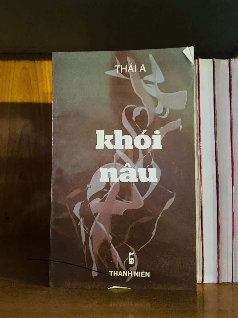 Khói nâu - Thái A VĂN HỌC VAVO0810