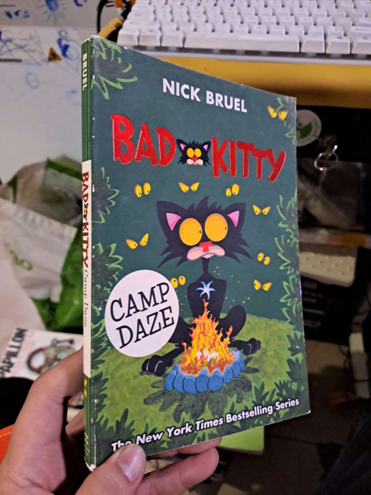Bad kitty camp daze mới 80% ố ENGLISH BOOKS HCM1809 (NSX)