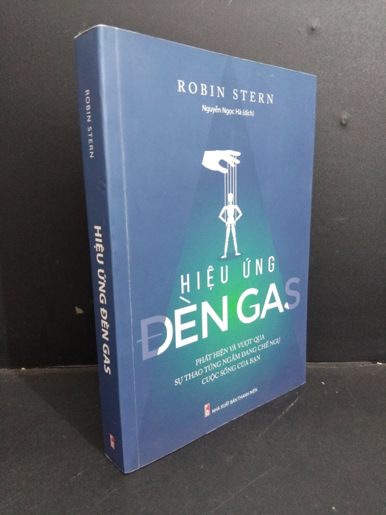 Hiệu ứng đèn gas mới 90% bẩn nhẹ 2020 HCM0612 Robin Stern TÂM LÝ (NSX)