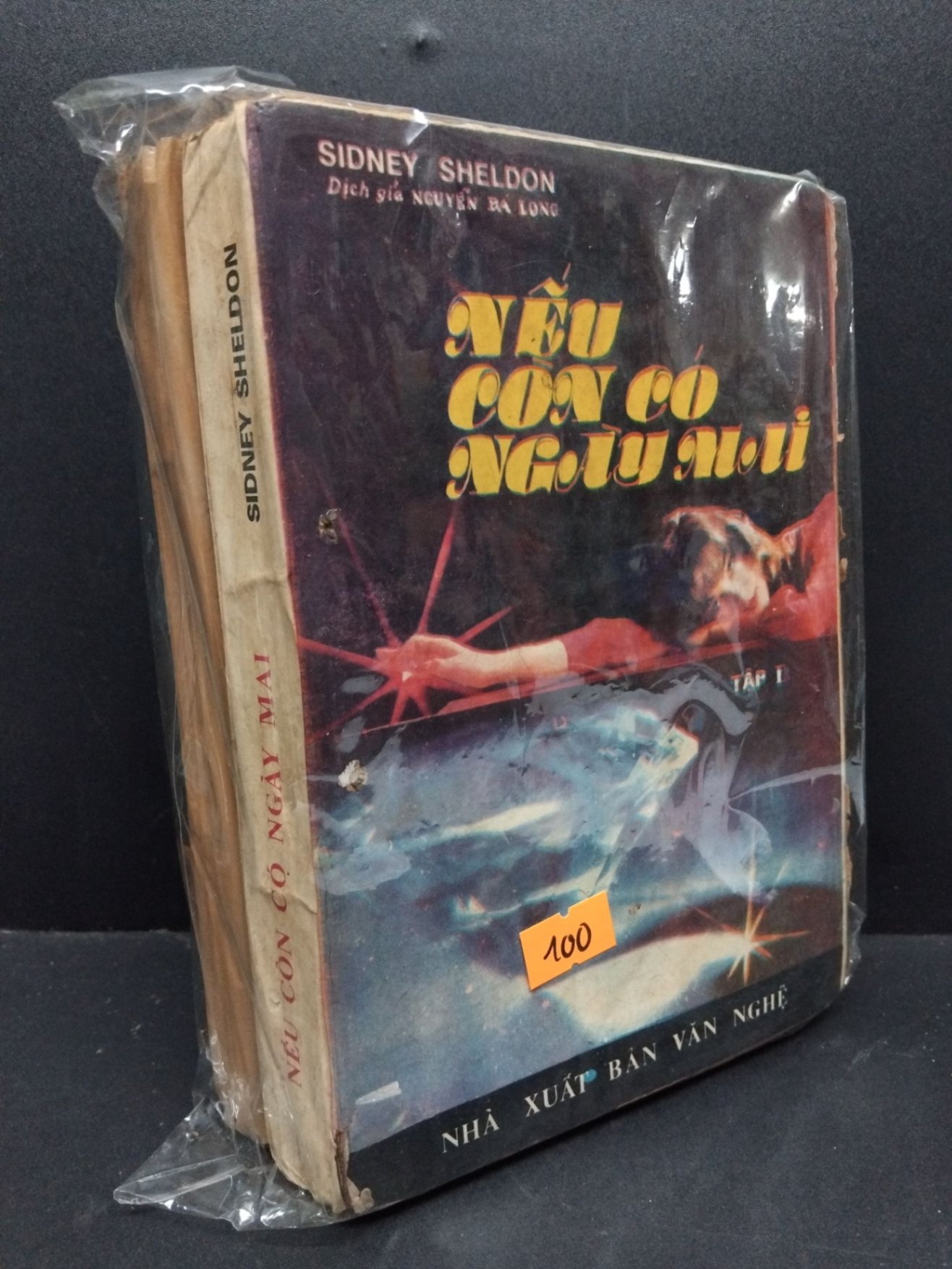 Bộ 2 cuốn Nếu còn có ngày mai mới 60% bẩn bìa, ố vàng, tróc bìa, tróc gáy HCM2110 Sidney Sheldon VĂN HỌC (NSX)