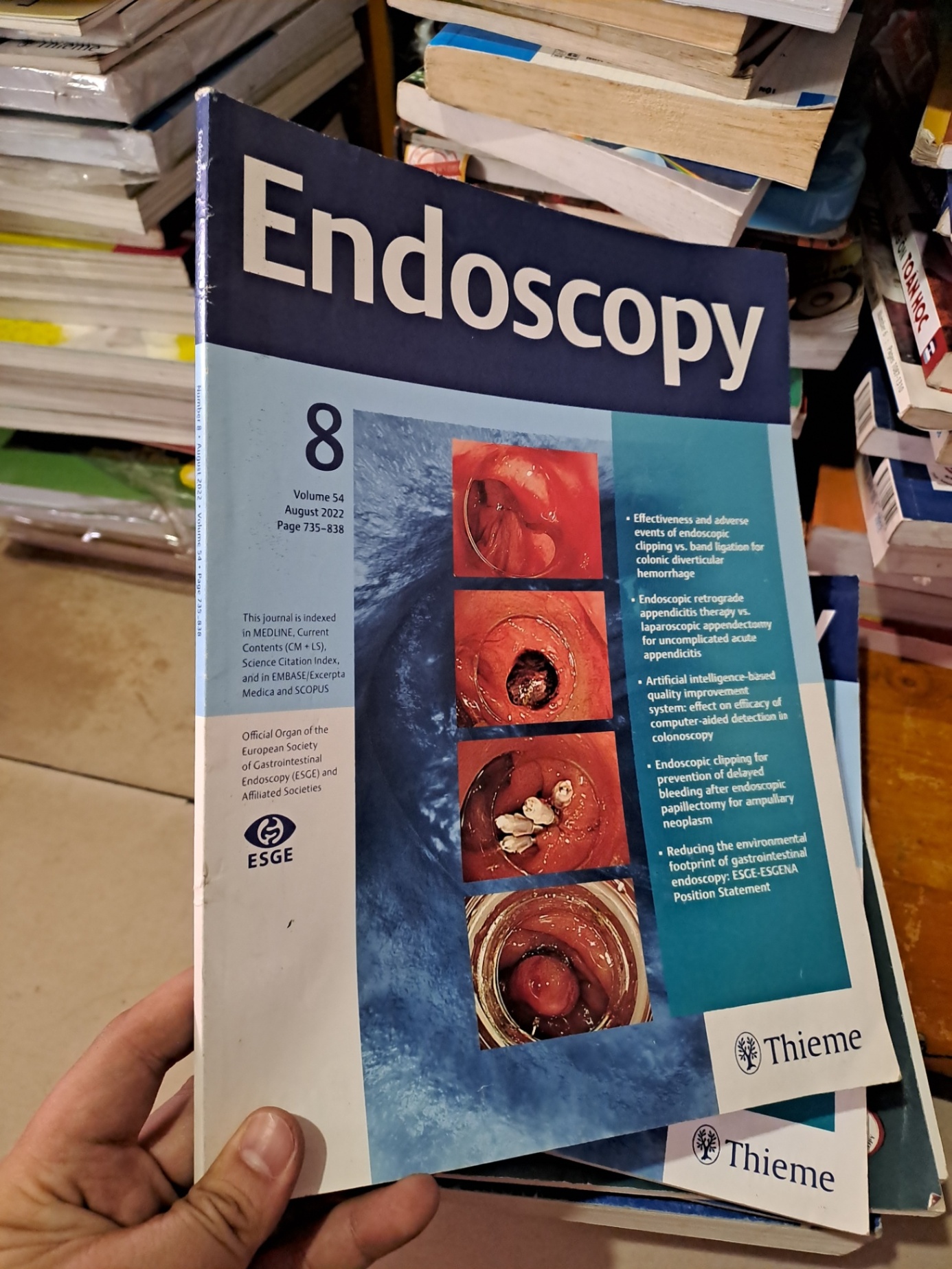 Endoscopy 8 volume 54 8/2022 HCM0808 TẠP CHÍ, THIẾT KẾ, THỜI TRANG