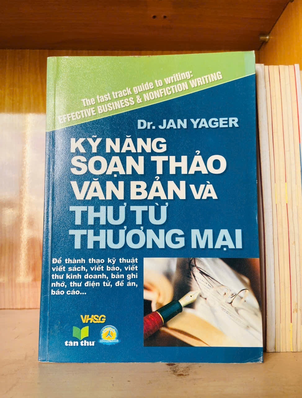 Kỹ năng soạn thảo văn bản và thư từ thương mại - Jan Yager - KỸ NĂNG - VAVO2911-167