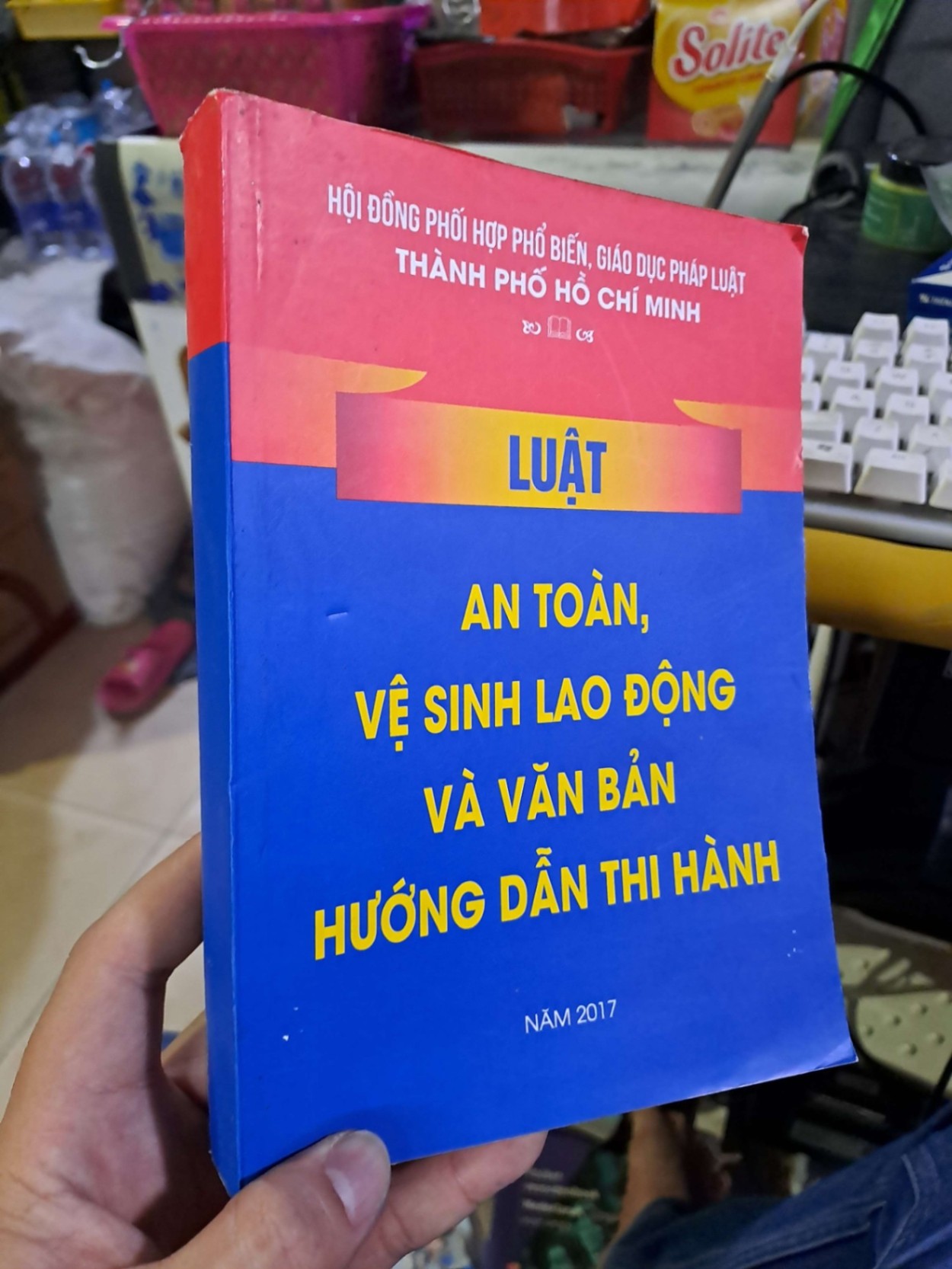 Luật an toàn, vệ sinh lao động và văn bản hướng dẫn thi hành LỊCH SỬ - CHÍNH TRỊ - TRIẾT HỌC HCM1008 (NSX)