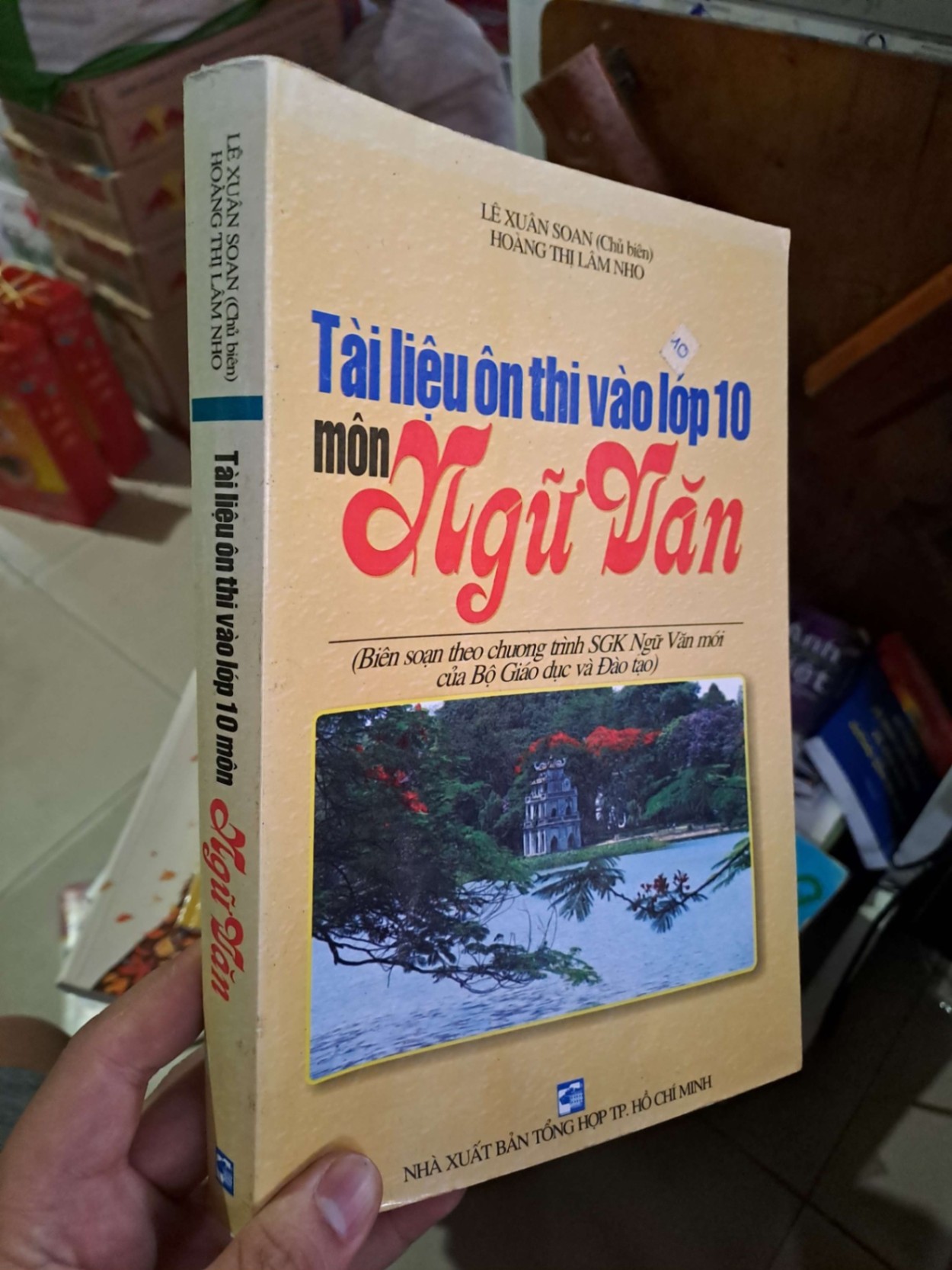 Tài liệu ôn thi vào lớp 10 môn Ngữ Văn - Lê Xuân Soan GIÁO KHOA HCM1008