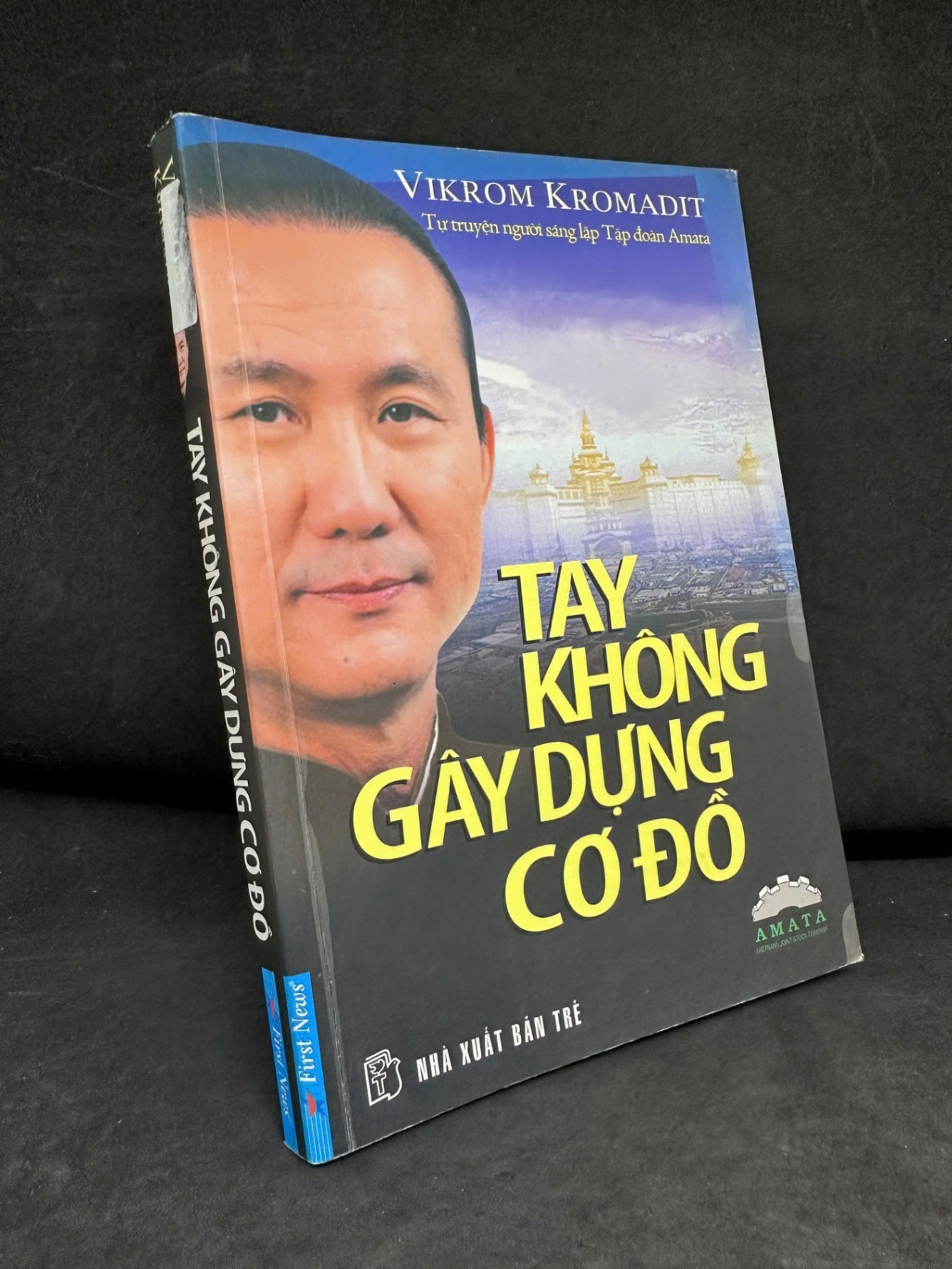 [Phiên Chợ Sách Cũ] Tay Không Gây Dựng Cơ Đồ, 2009 - Vikrom Kromadit H1809 SBM