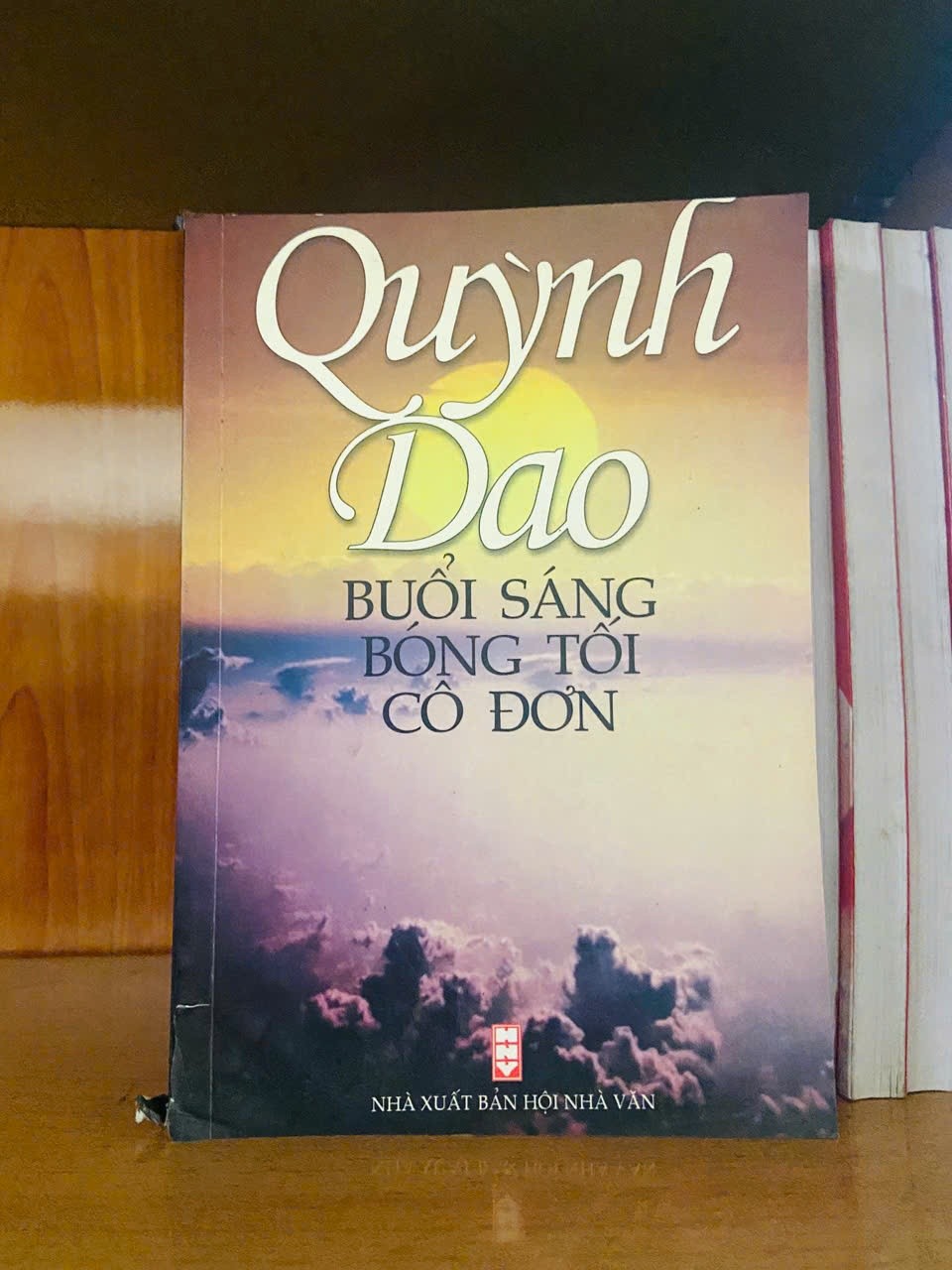 Buổi sáng bóng tối cô đơn / Quỳnh Dao VĂN HỌC VAVO1301