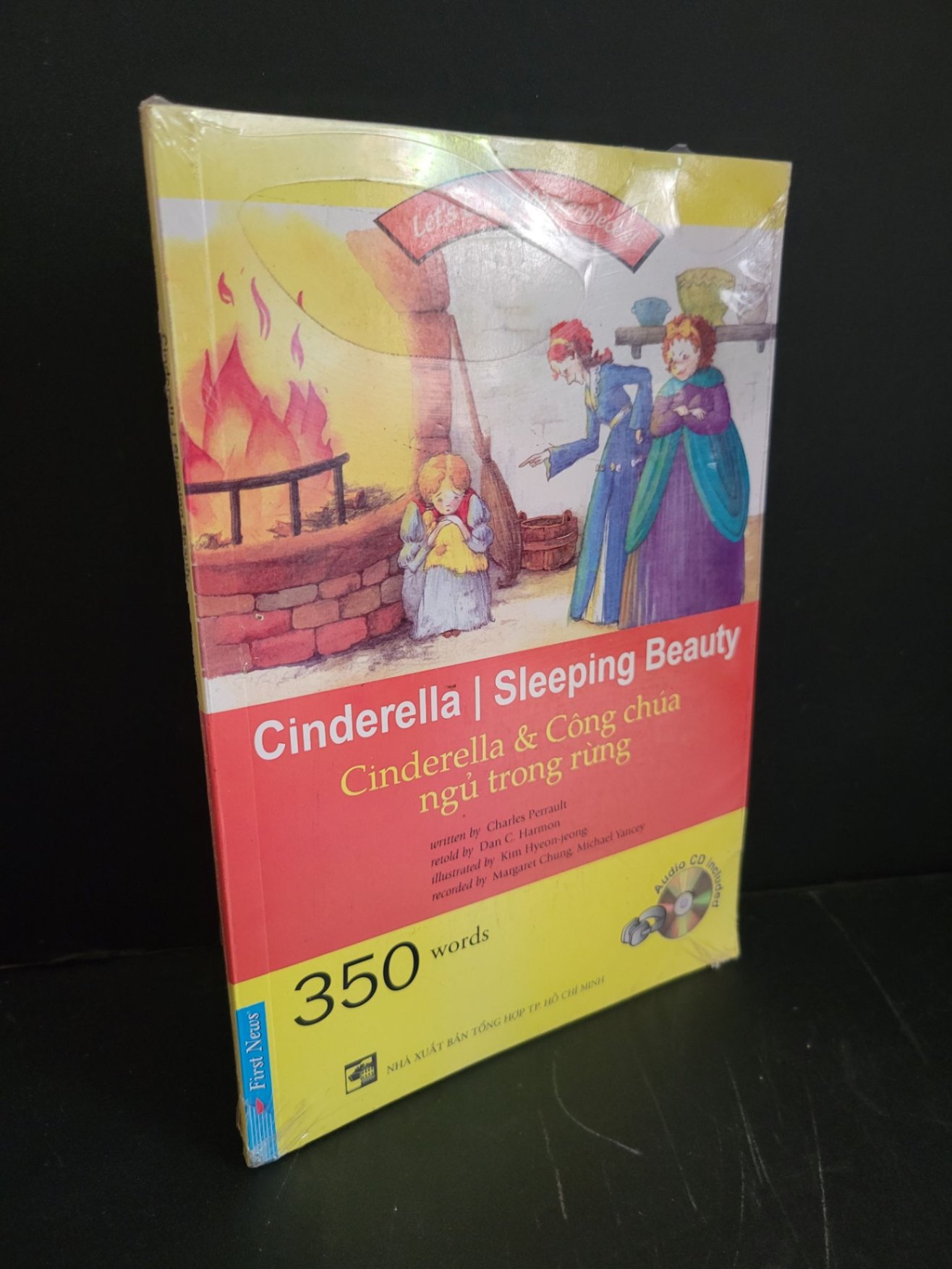Cinderella Sleeping Beauty - Cinderella và công chúa ngủ trong rừng (kèm CD) mới 95% bẩn nhẹ, còn seal HCM3004 HỌC NGOẠI NGỮ (NSX)
