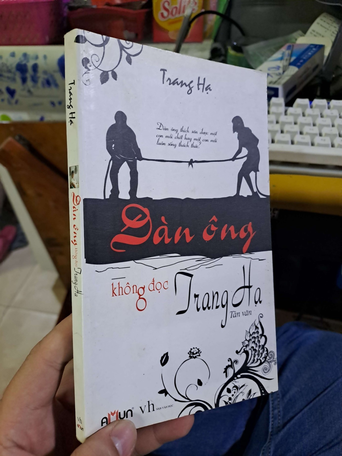 Đàn ông không đọc - Trang Hạ Tản văn HCM1008