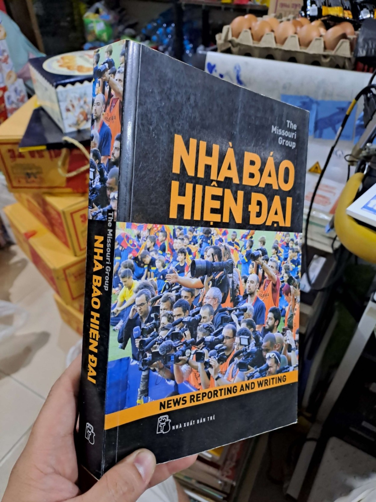 Nhà Báo Hiện Đại - The Missouri Group - 2014 mới 80% ố - GIÁO TRÌNH, CHUYÊN MÔN - HMT3012