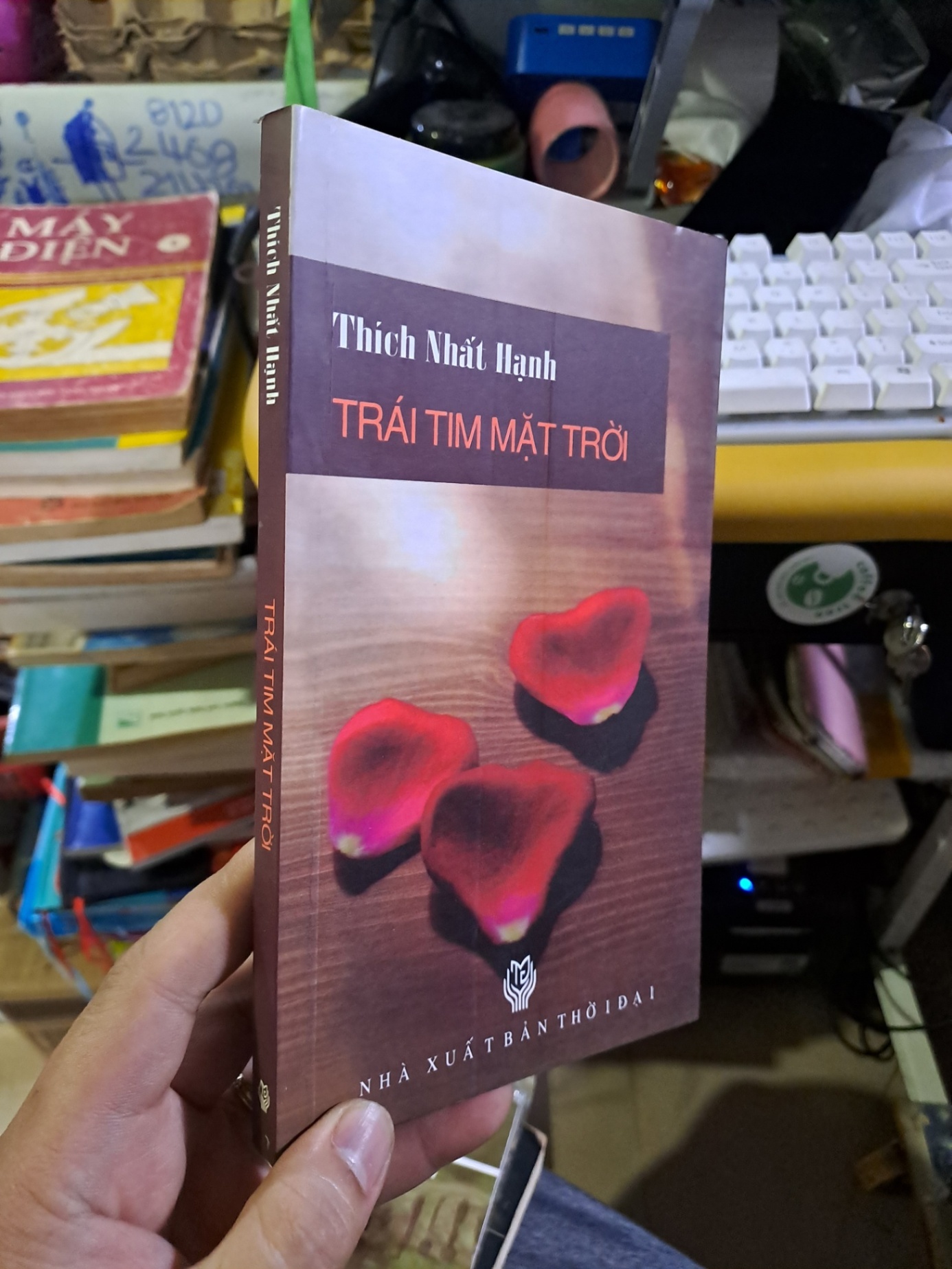 Trái tim mặt trời Thích Nhất Hạnh 2011 mới 80% ố TÂM LINH - TÔN GIÁO - THIỀN HCM1709 (NSX)