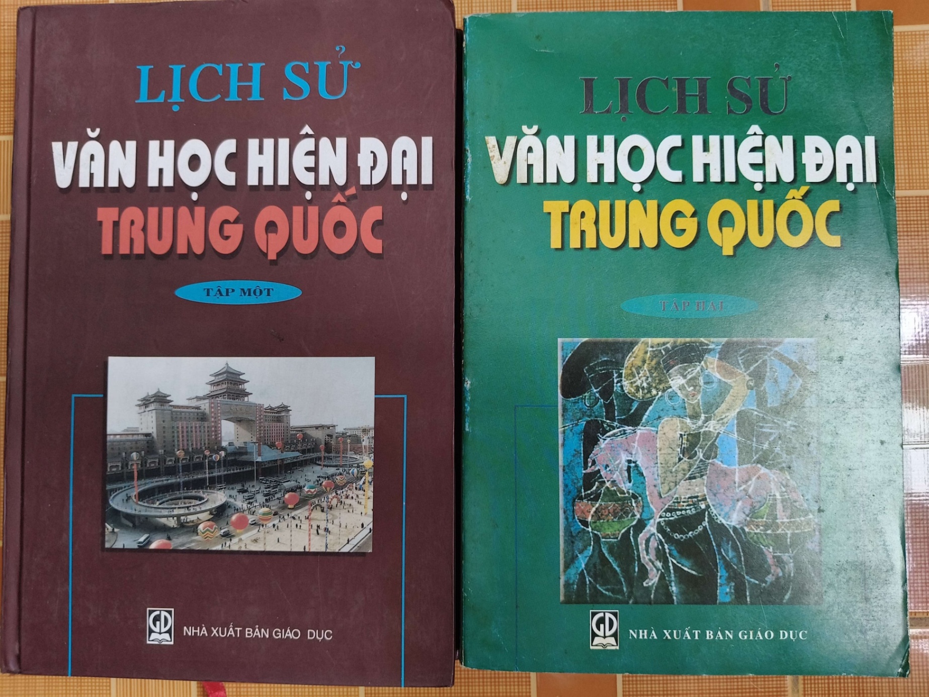 Lịch sử văn học hiện đại Trung Quốc L6 - 200x - 1015 trang LỊCH SỬ - CHÍNH TRỊ - TRIẾT HỌC ANTQ2012-169