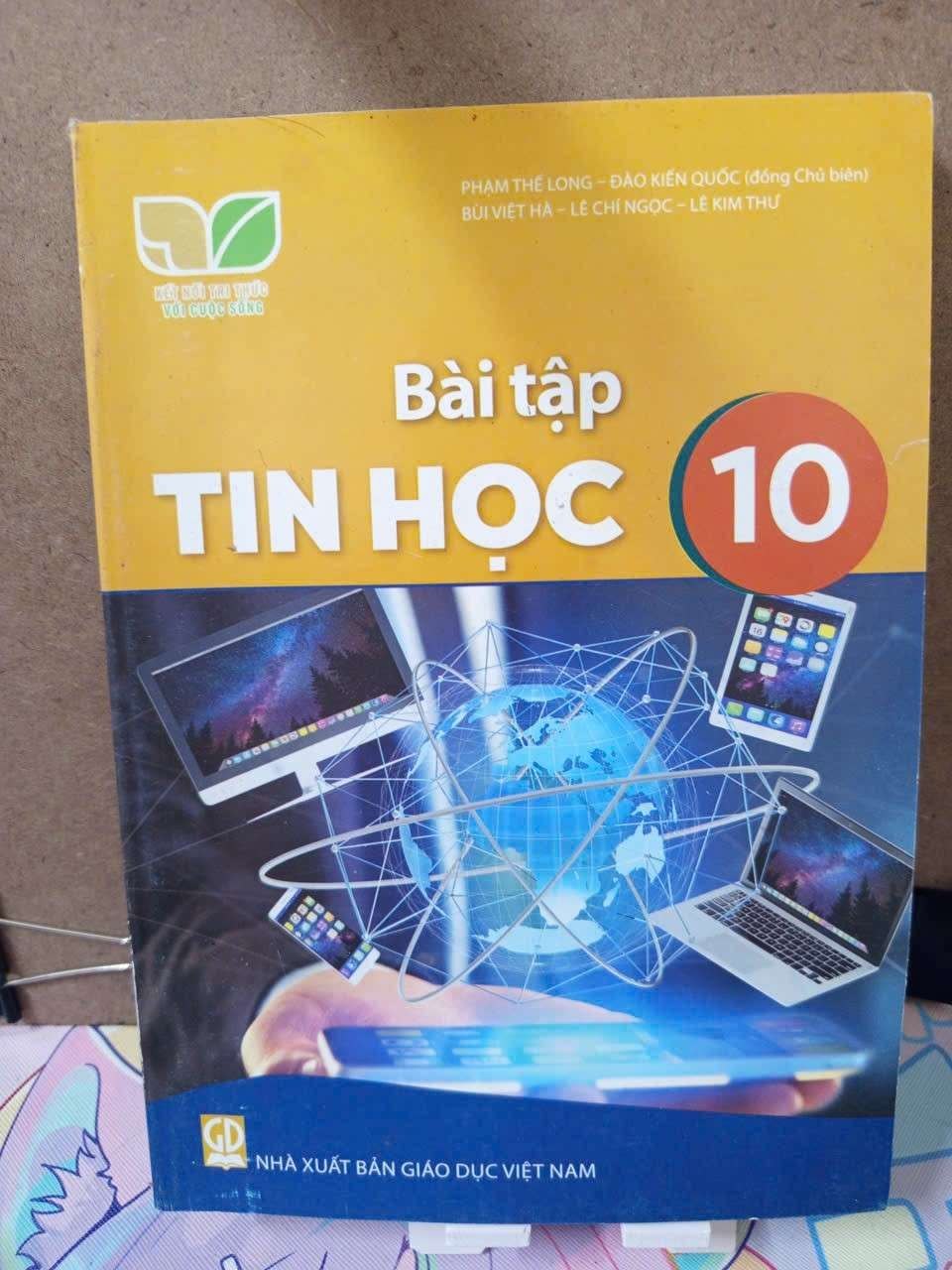 Bài tập Tin học 10 - Kết nối tri thức với cuộc sống SÁCH ĐỒNG GIÁ 5K RUBO0810