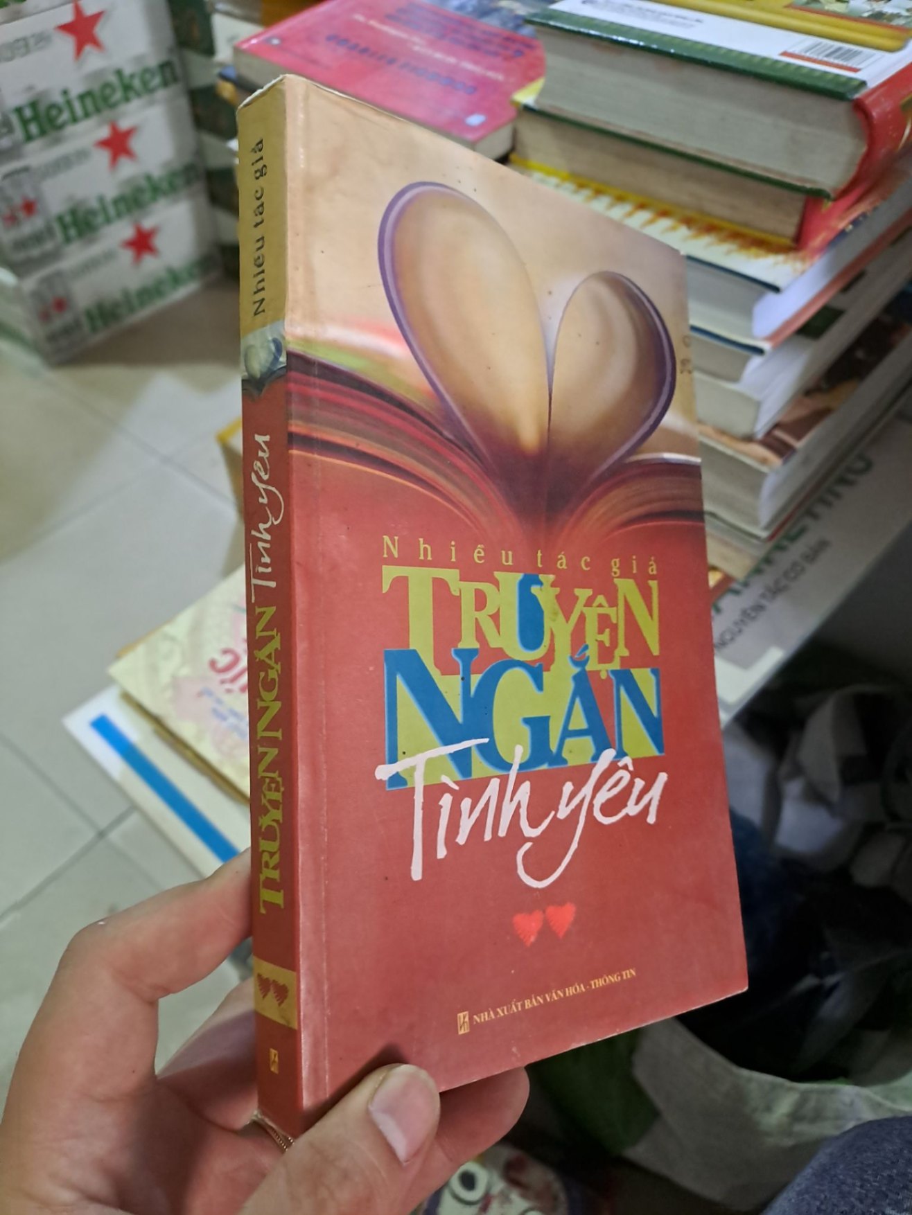 Truyện ngắn tình yêu mới 60% 2009 -HCM205 Nhiều tác giả SÁCH VĂN HỌC (NSX)
