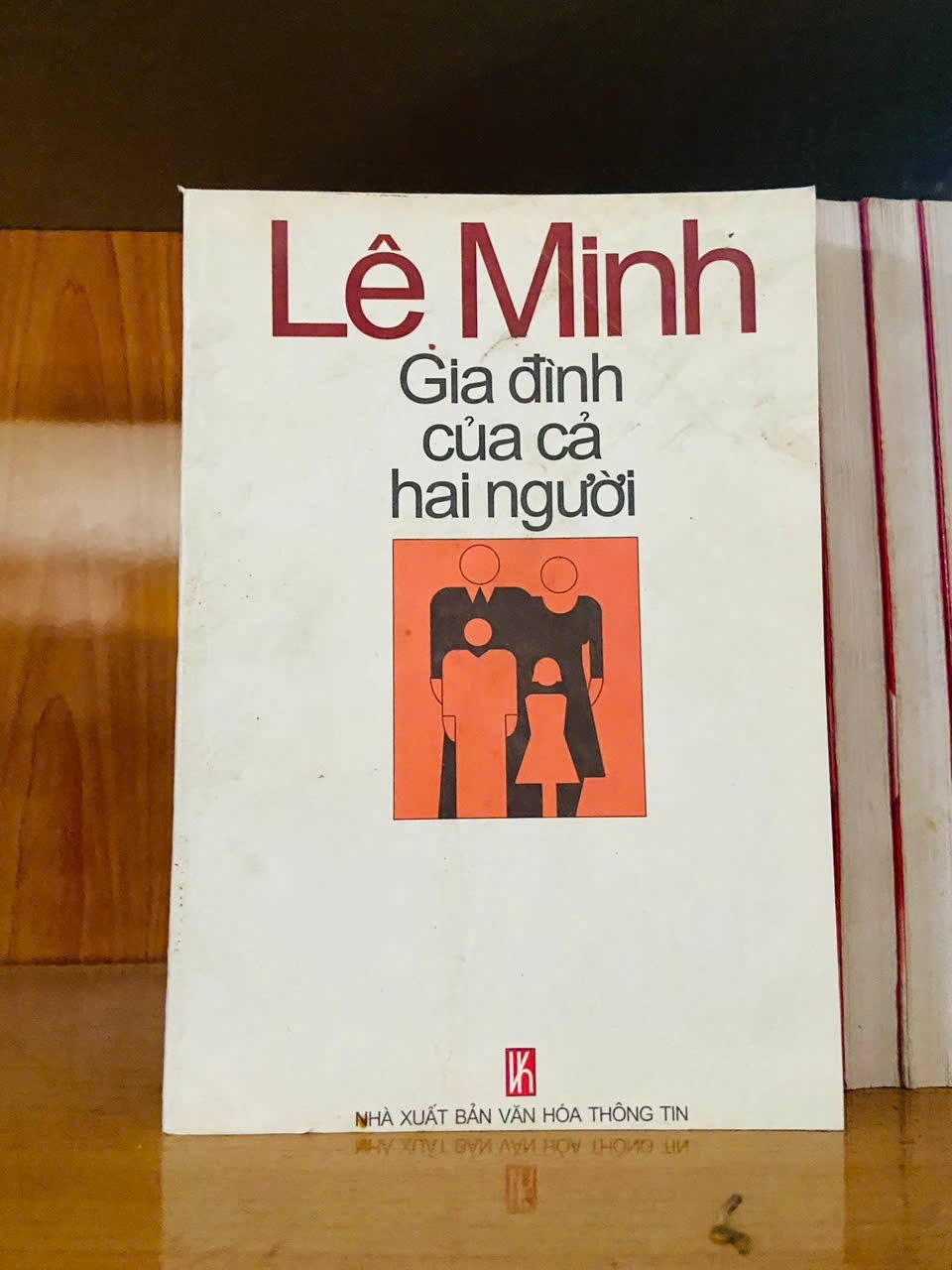 Gia đình của cả hai người - Lê Minh - VĂN HỌC - VAVO2911-134