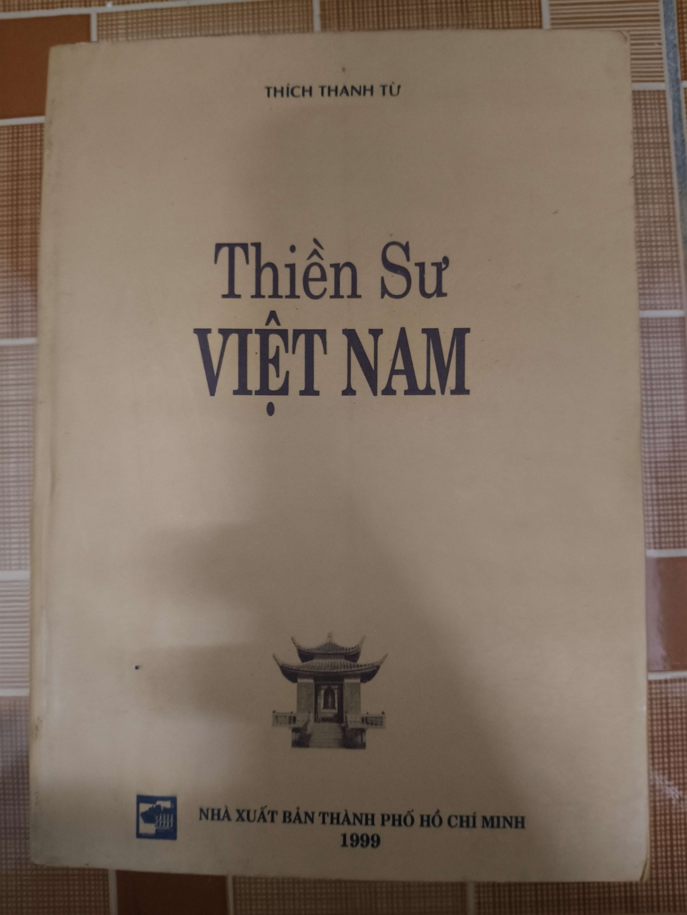 Thiền sư Việt Nam - 1999 - 604 trang - LỊCH SỬ - CHÍNH TRỊ - TRIẾT HỌC - ANTQ2011-13