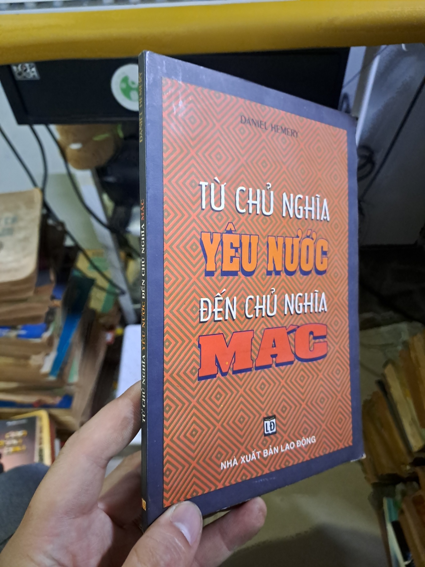 Từ chủ nghĩa yêu nước đến chủ nghĩa mác mới 80% ố 2001 LỊCH SỬ - CHÍNH TRỊ - TRIẾT HỌC HCM1709 (NSX)