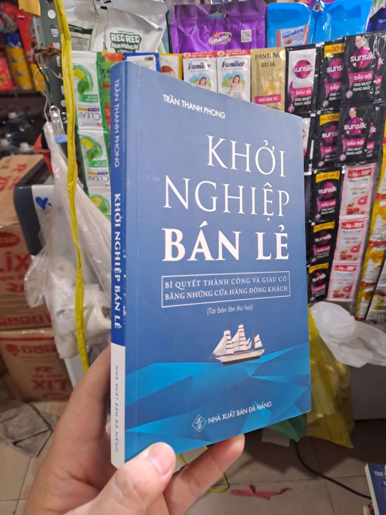 Khởi Nghiệp Bán Lẻ - Bí Quyết Thành Công Và Giàu Có Bằng Những Cửa Hàng Đông Khách - Trần Thanh Phong 2019 mới 80% viết highlight KINH TẾ - TÀI CHÍNH - CHỨNG KHOÁN HCM3012 (NSX)