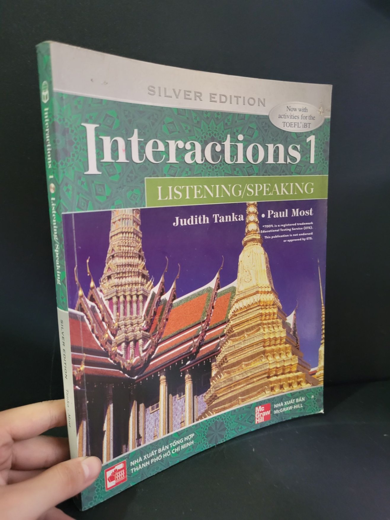 Interactions 1 Listening/speaking silver edition mới 80% bẩn bìa, ố nhẹ, tróc gáy nhẹ, có chữ viết, highlight 2009 Judith Tanka HCM3004 HỌC NGOẠI NGỮ