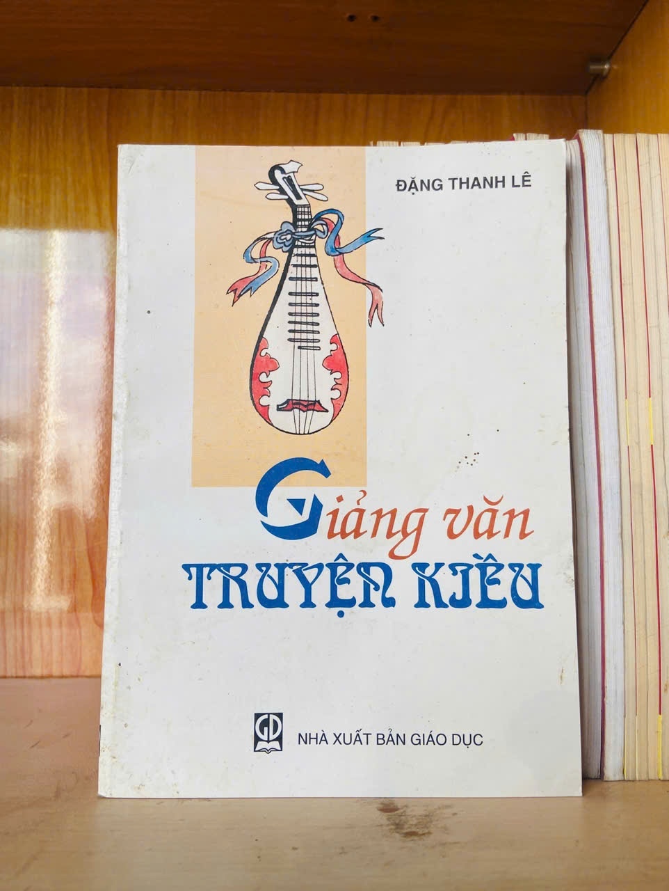 Giảng văn Truyện Kiều - Đặng Thanh Lê - GIÁO TRÌNH, CHUYÊN MÔN - VAVO2911-170