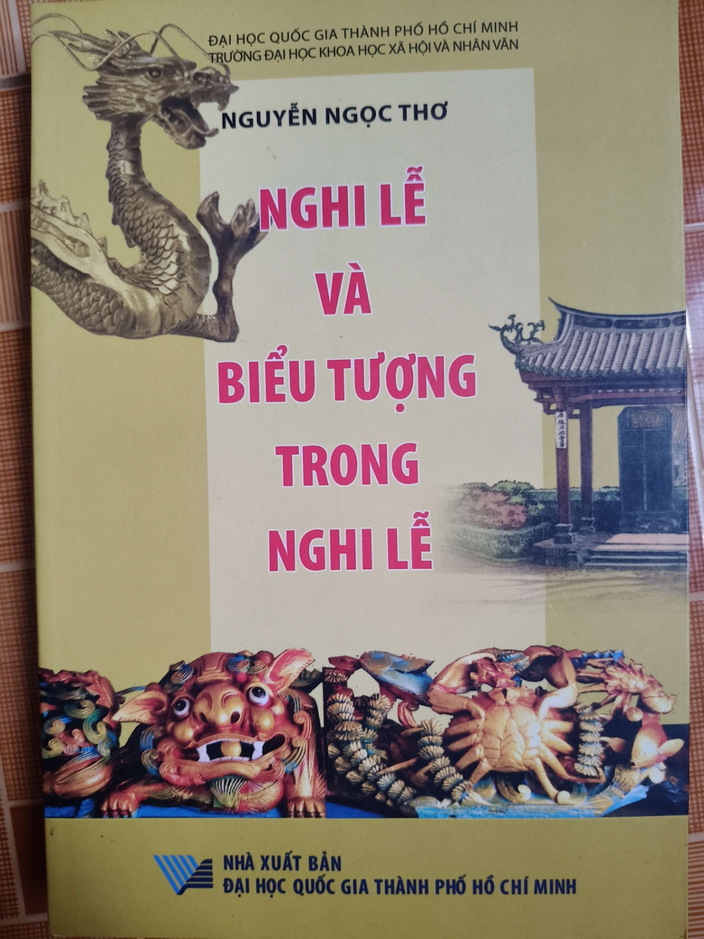 Nghi lễ và biểu tượng trong nghi lễ - 2020 - 351 trang - LỊCH SỬ - CHÍNH TRỊ - TRIẾT HỌC - STLTGNQBUHDSTLTGANTQ3112-119