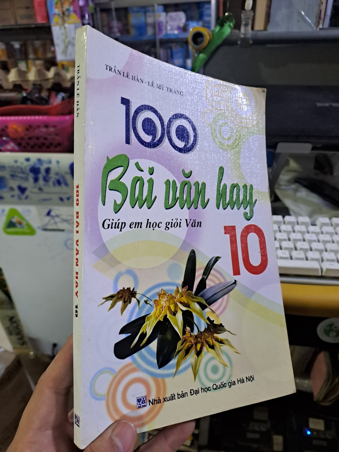 100 bài văn hay giúp em học giỏi văn 10 2014 Trần Lê Hân GIÁO KHOA HCM1709
