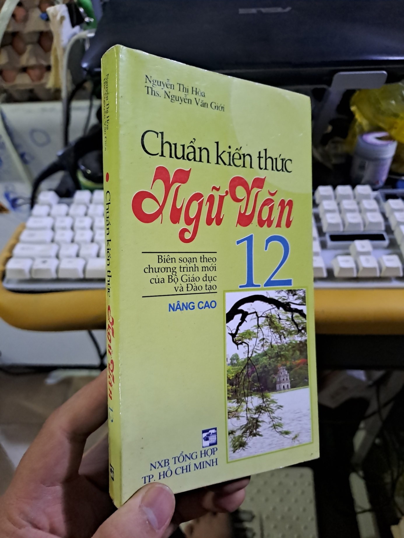 Chuẩn kiến thức ngữ văn nâng cao lớp 12 2012 mới 80% ố GIÁO KHOA HCM1709