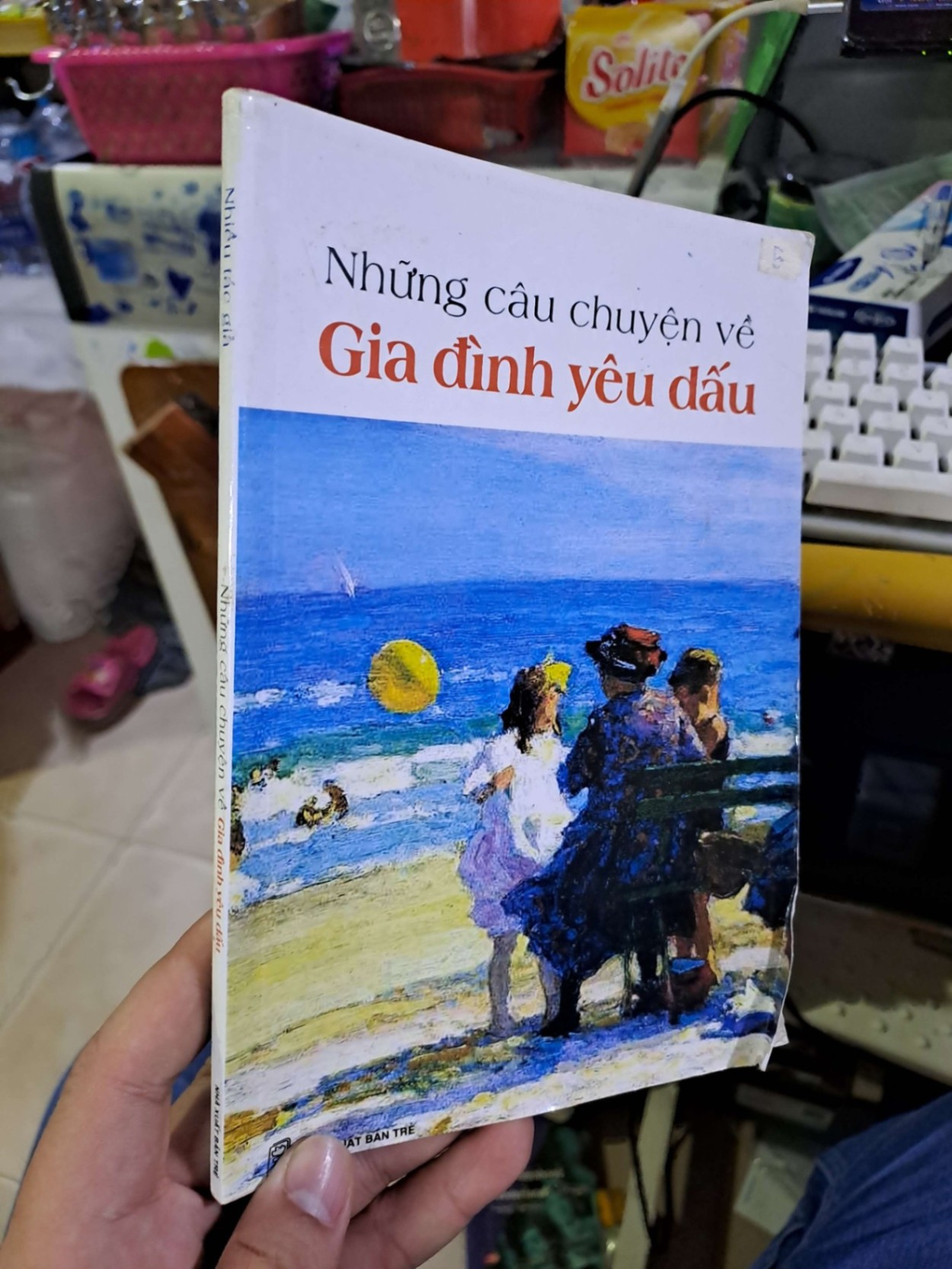 Những câu chuyện về gia đình yêu dấu Truyện ngắn HCM1008