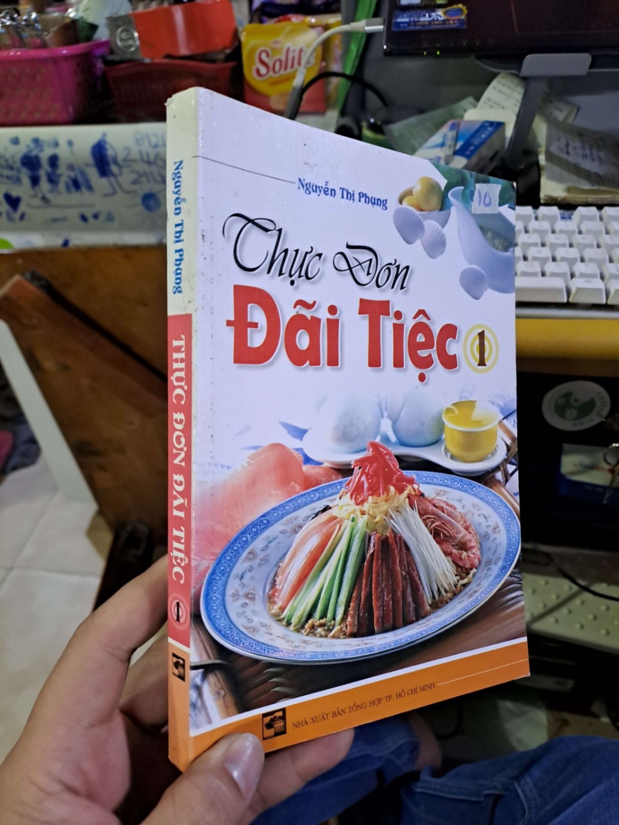 Thực đơn đãi tiệc 1 - Nguyễn Thị Phụng GIÁO TRÌNH, CHUYÊN MÔN HCM1008