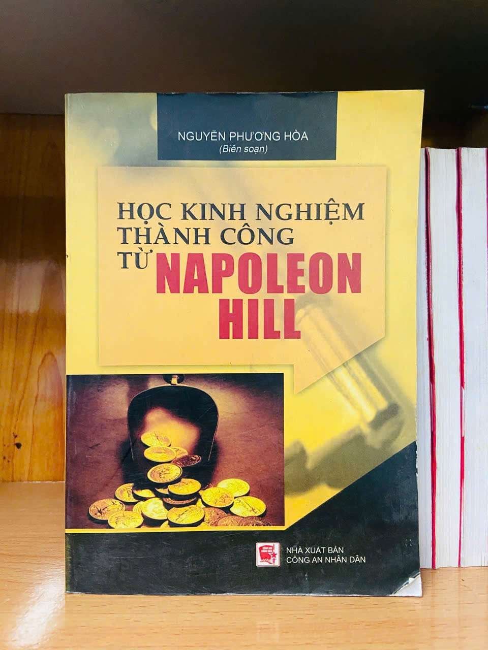 Học kinh nghiệm thành công từ Napoleon Hill KỸ NĂNG VAVO0810